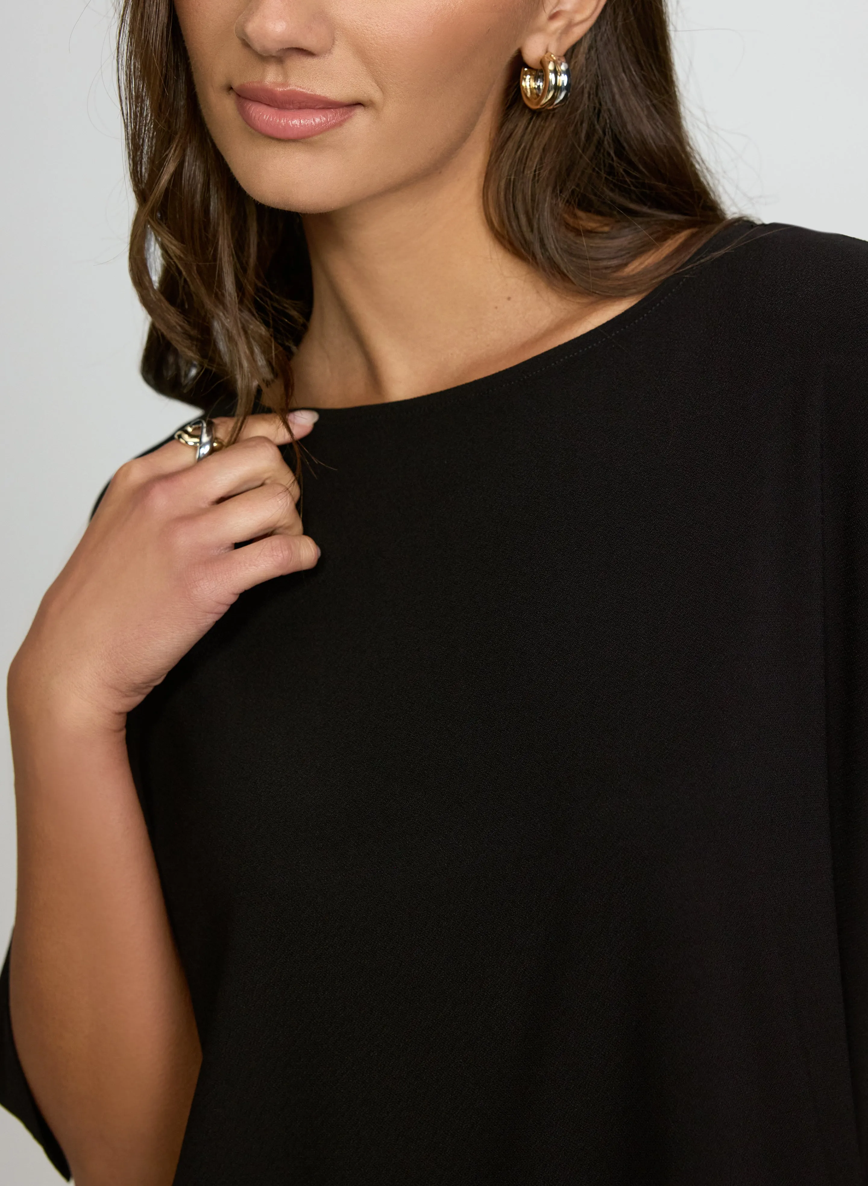 Colour-Block Top sold by Laura product image thumbnail 5