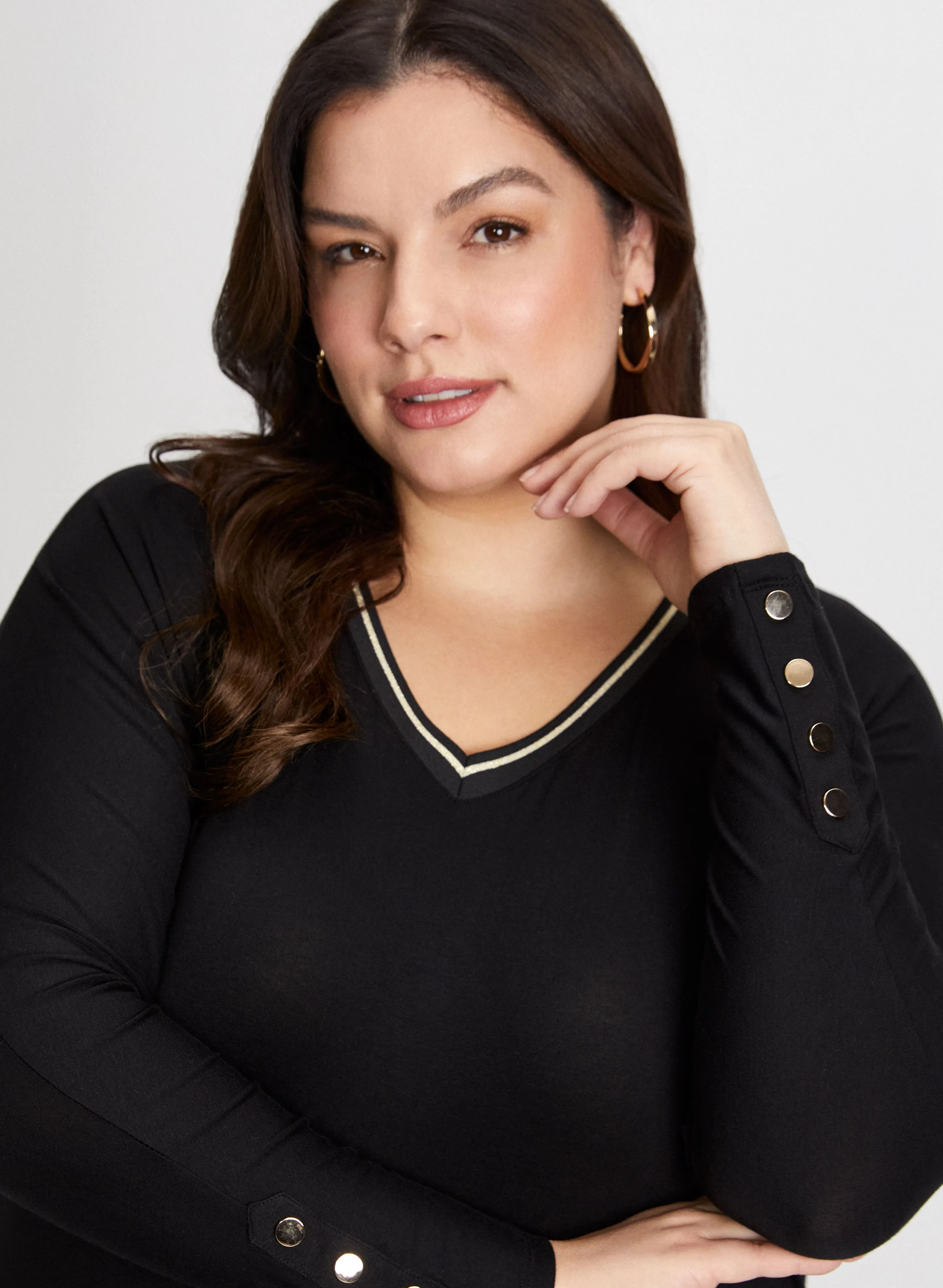 Contrast V-Neck T-Shirt sold by Laura product image thumbnail 2