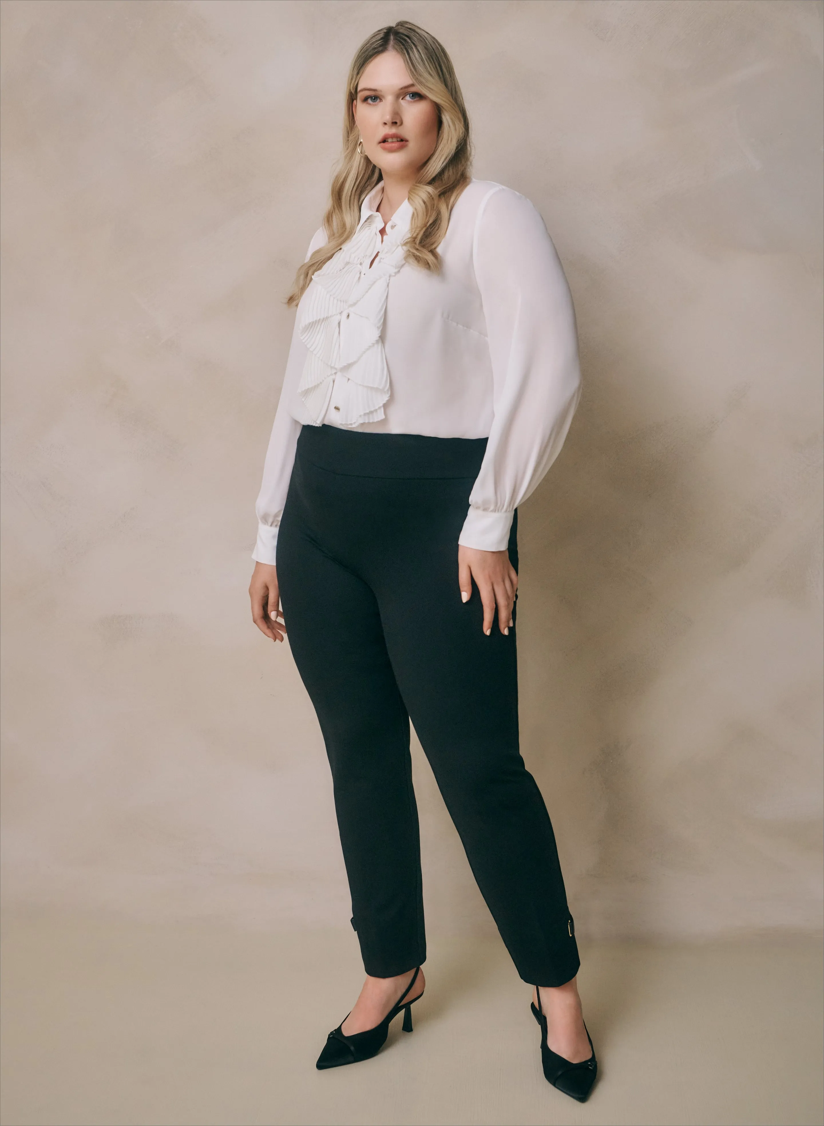 Sofia Straight – Plus sold by Laura