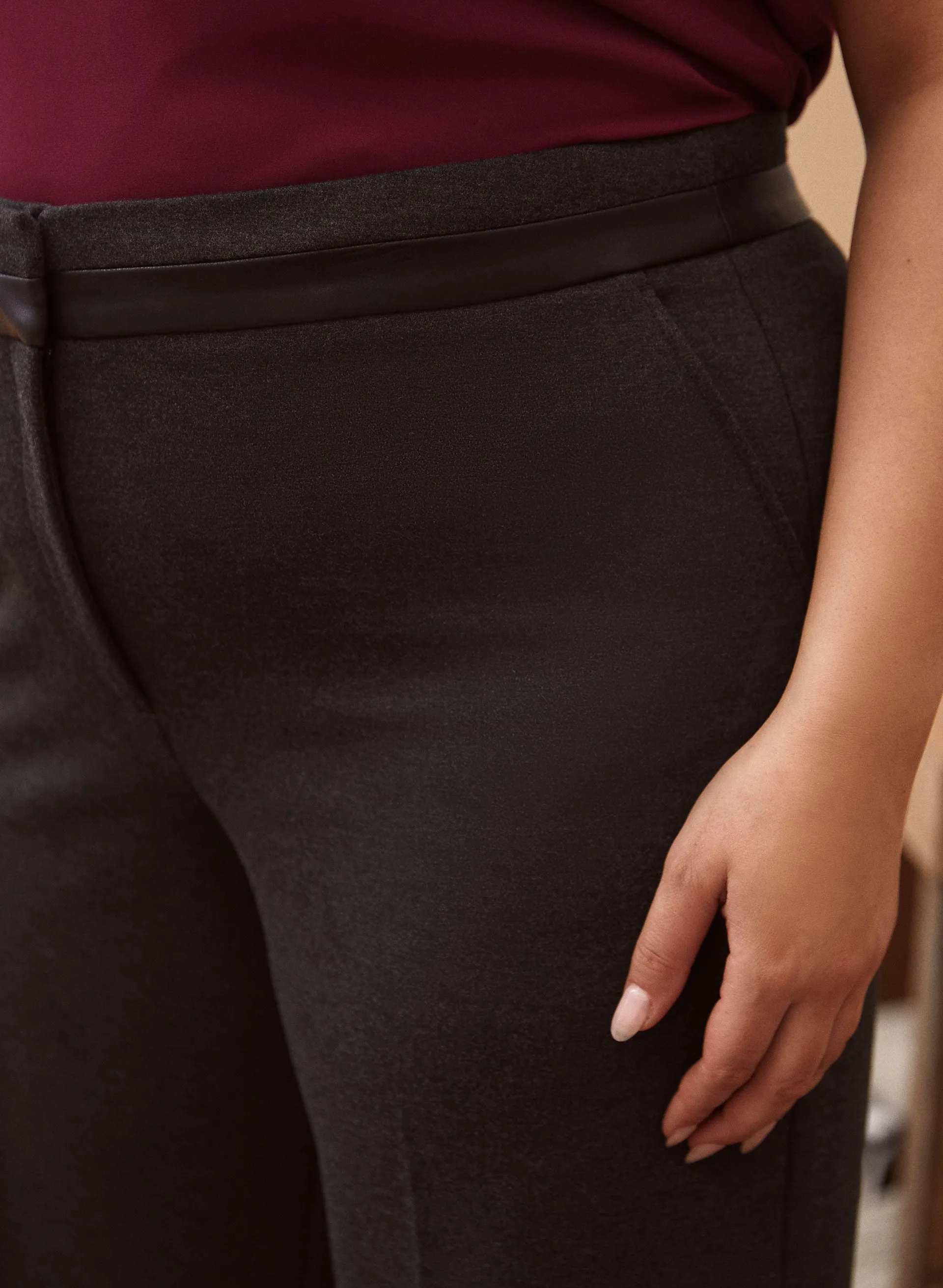 Waistband Detail Wide Leg Pants sold by Laura product image thumbnail 4