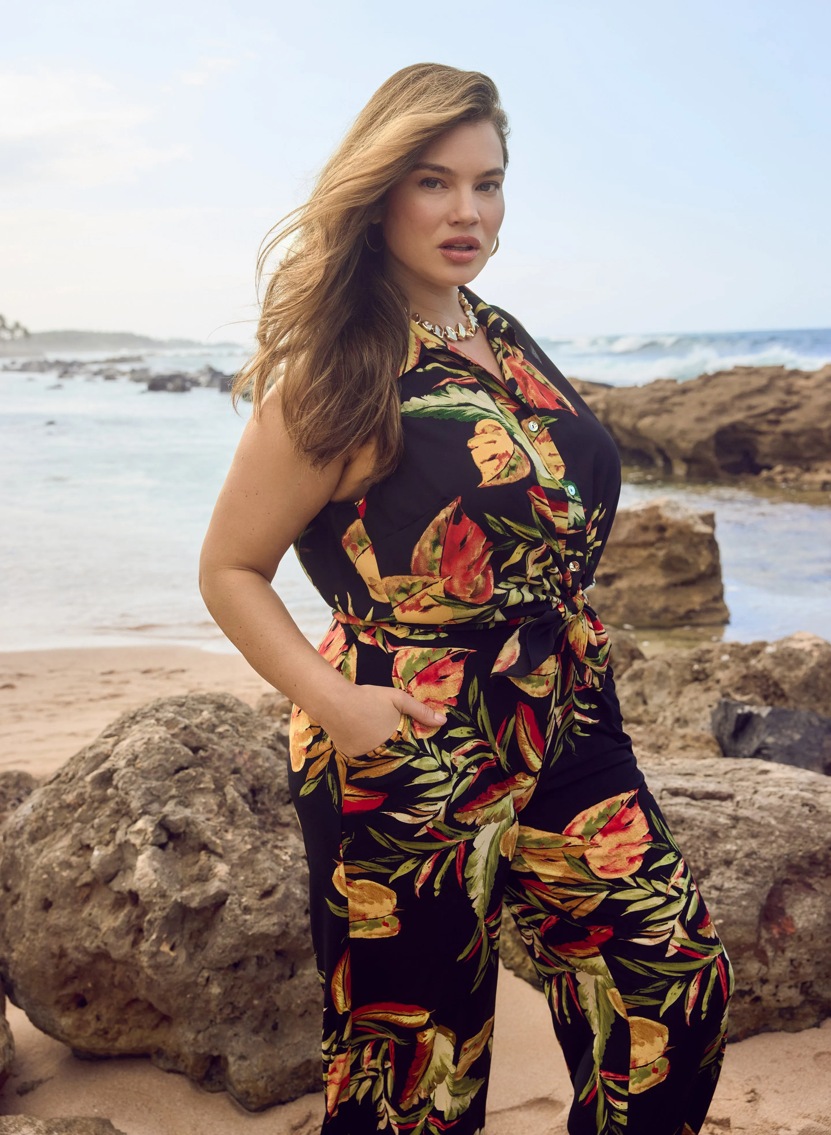 Sleeveless Leaf Print Blouse sold by Laura product image thumbnail 2