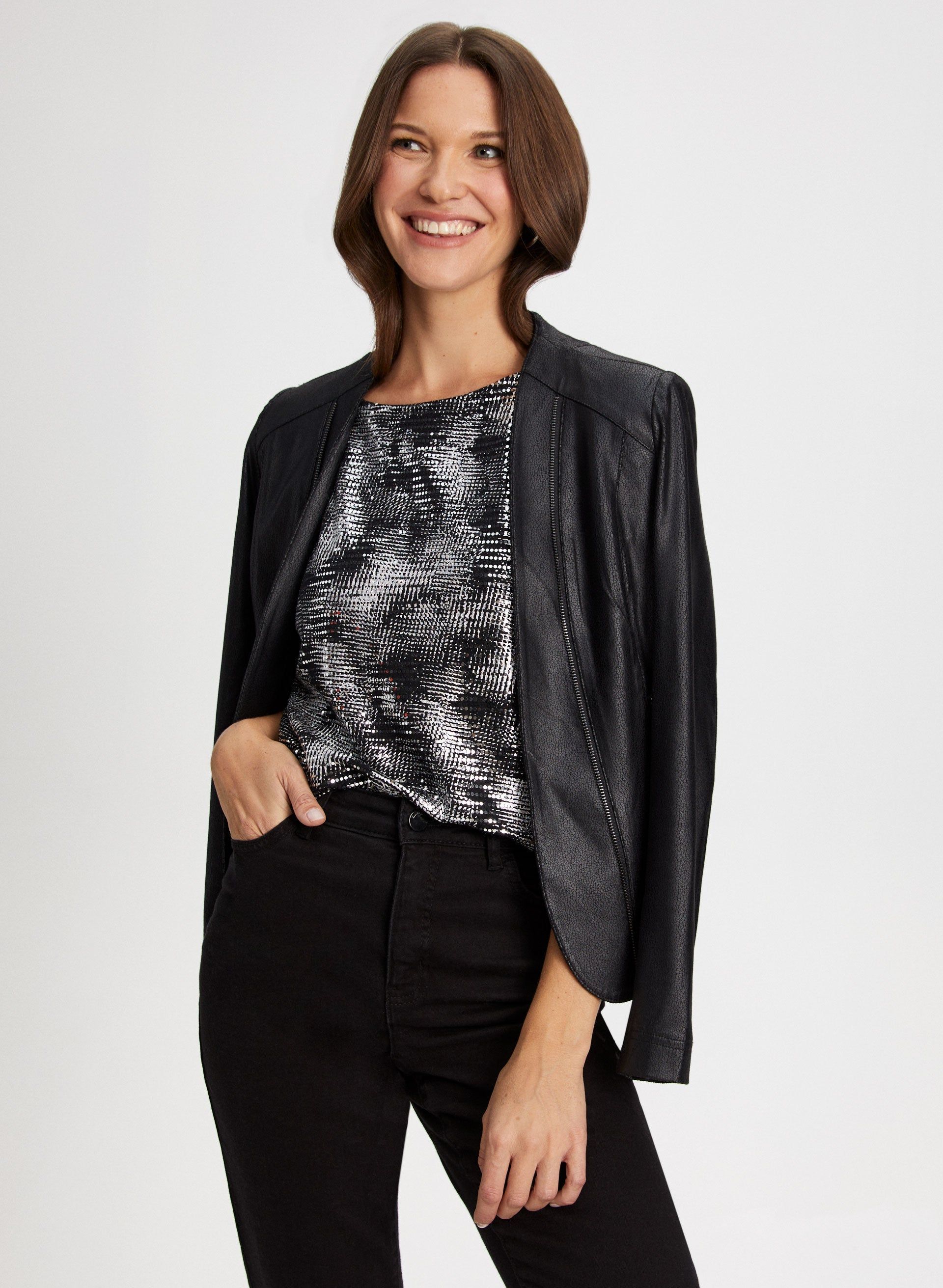 Abstract Metallic Print Top sold by Laura product image thumbnail 5