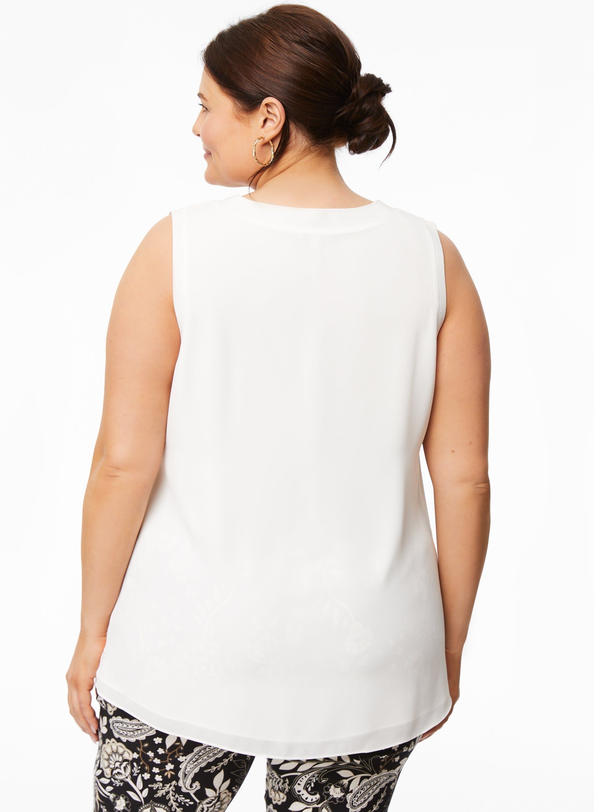 Sleeveless V-Neck Blouse sold by Laura product image thumbnail 4