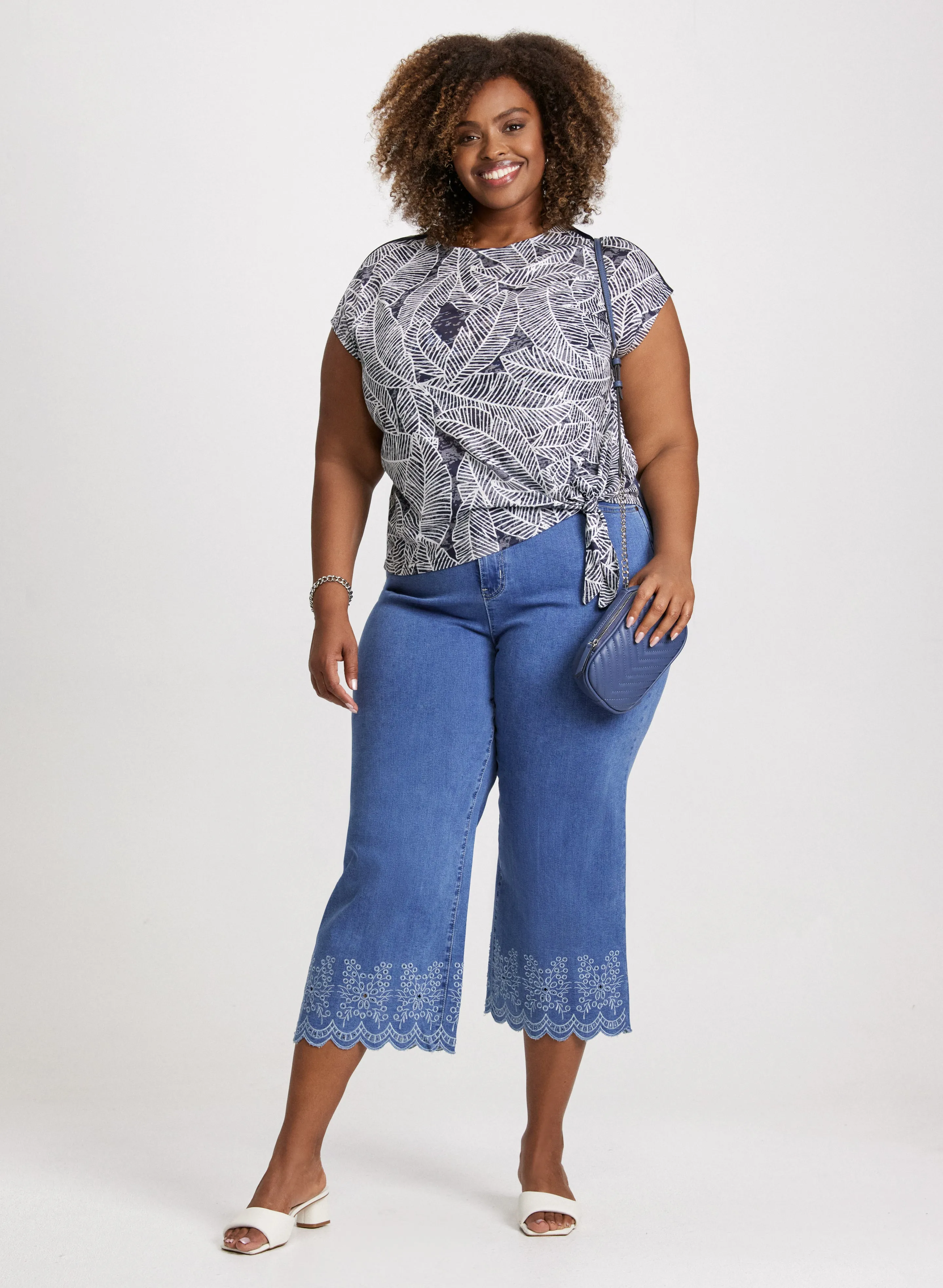 Knotted Leaf Print Top & Embroidered Hem Capri Jeans sold by Laura