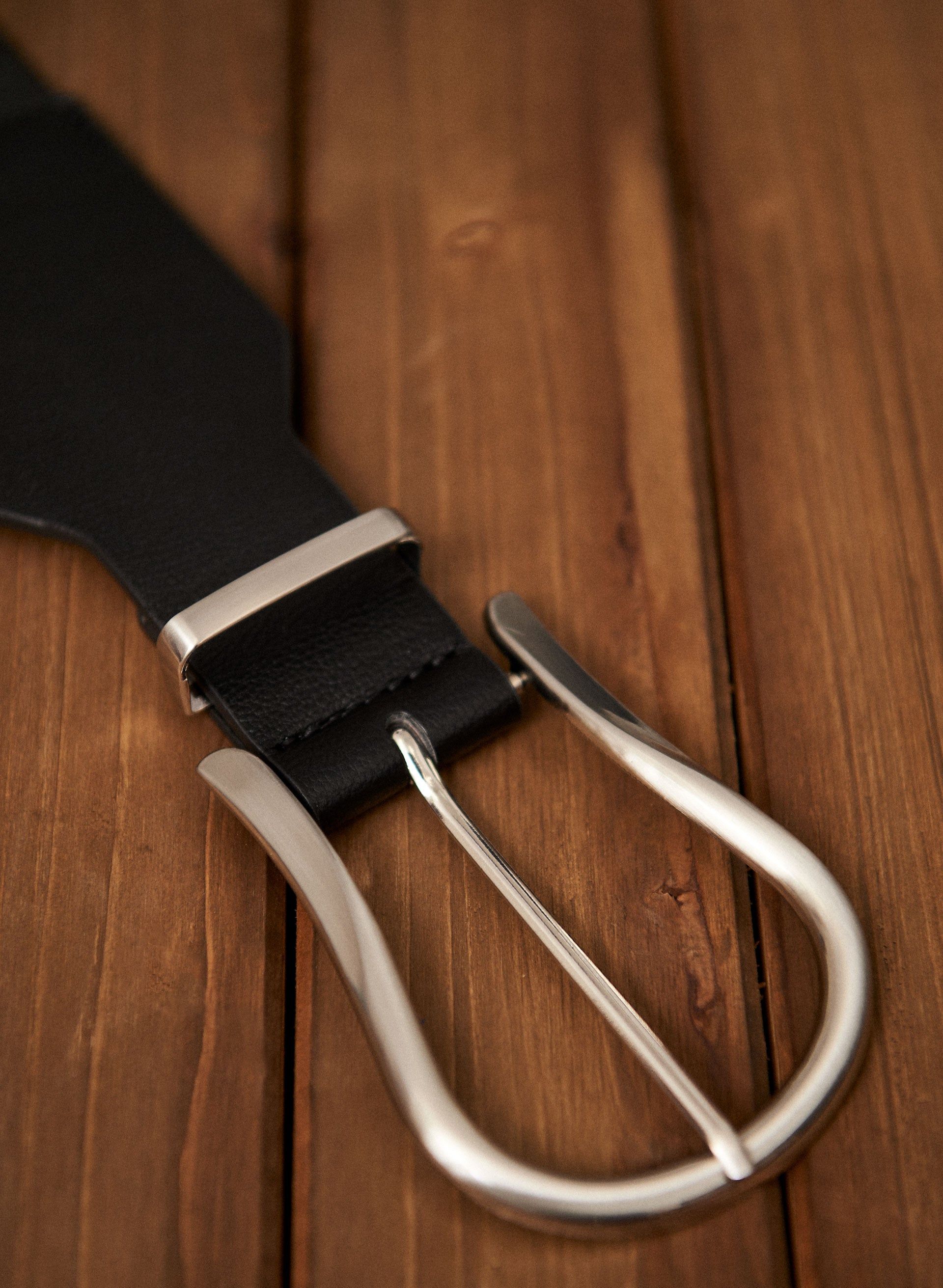 Horseshoe Buckle Elastic Belt sold by Laura product image thumbnail 2