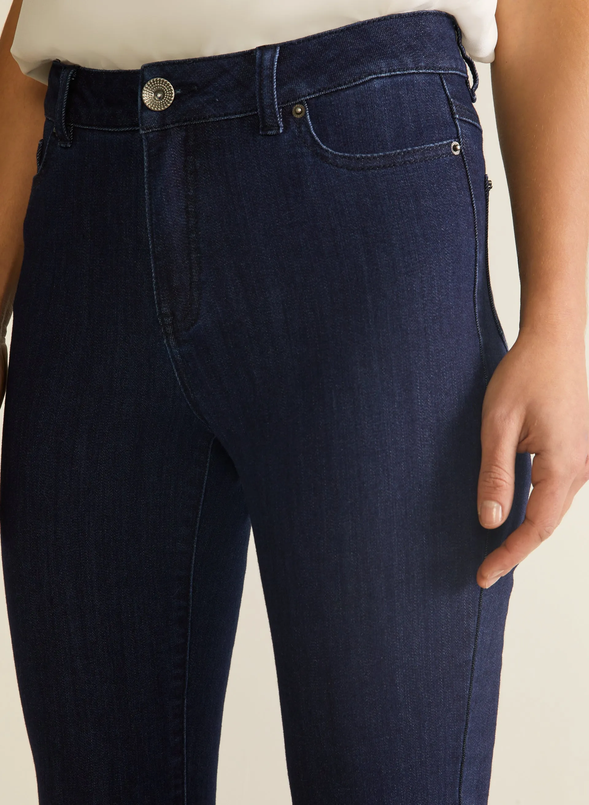 Straight Leg Jeans sold by Laura product image thumbnail 4