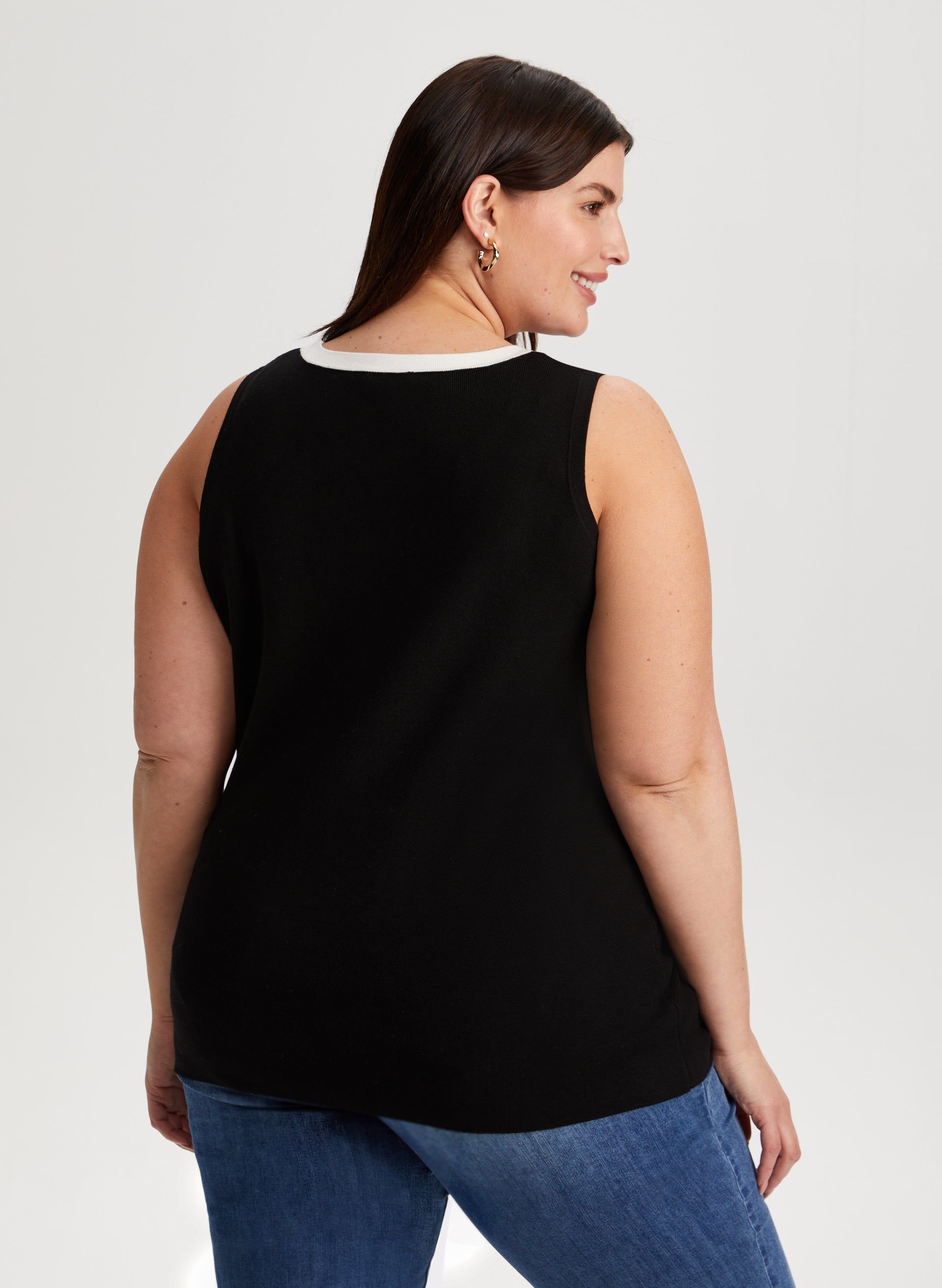 Sleeveless Crew Neck Sweater sold by Laura product image thumbnail 4