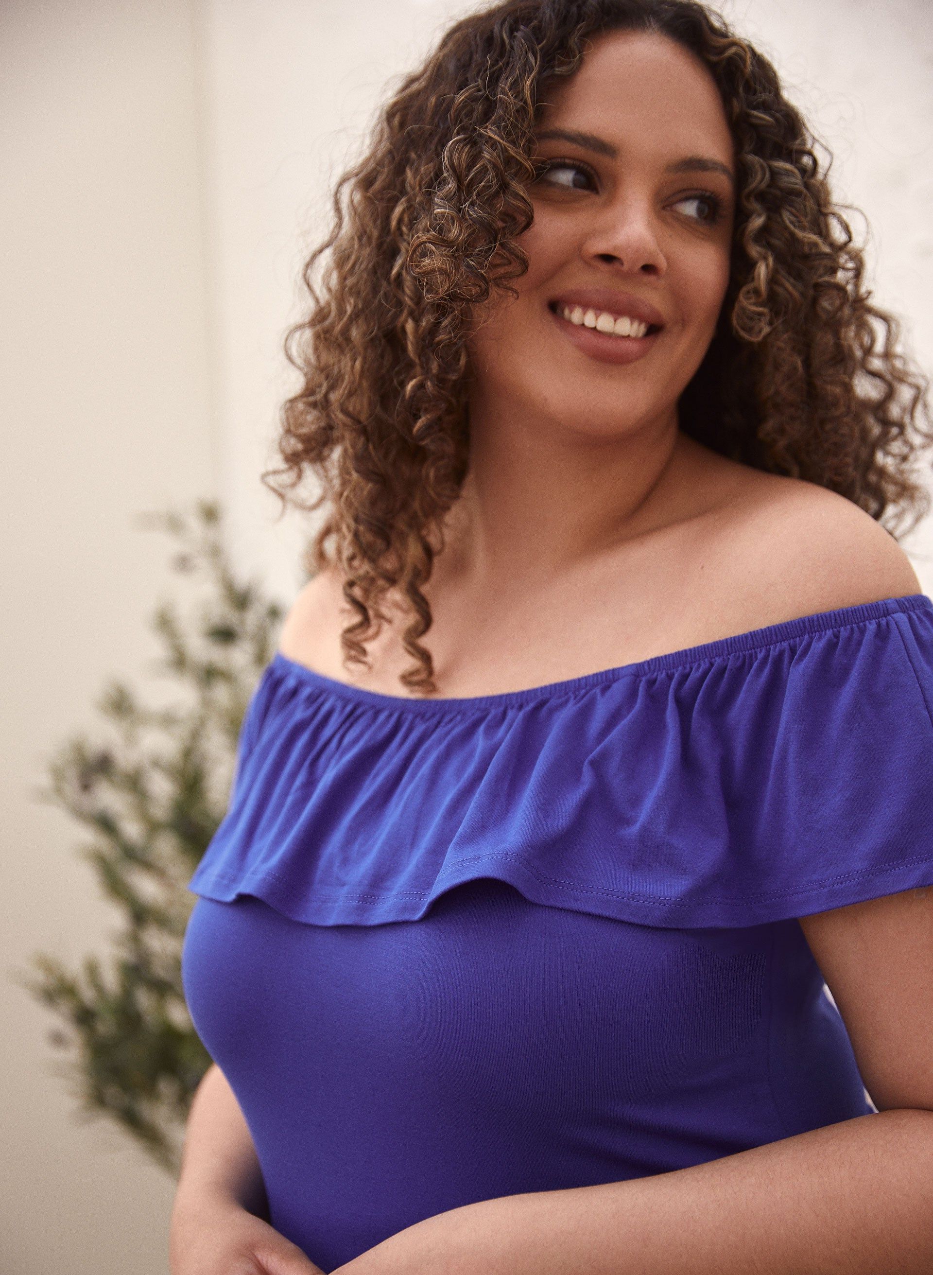 Off-the-Shoulder Tee sold by Laura product image thumbnail 2