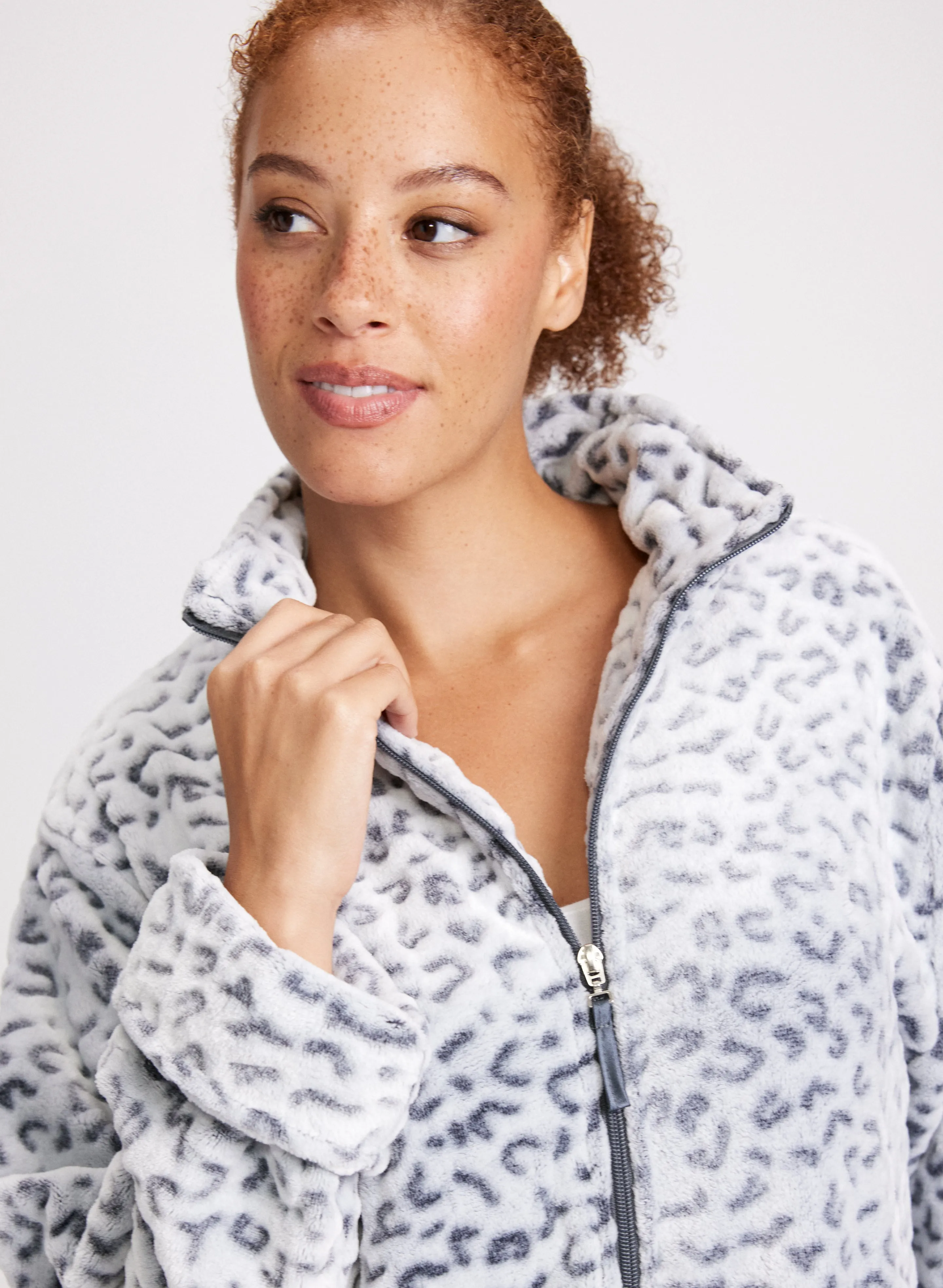 Leopard Print Zip-Front Robe sold by Laura product image thumbnail 5