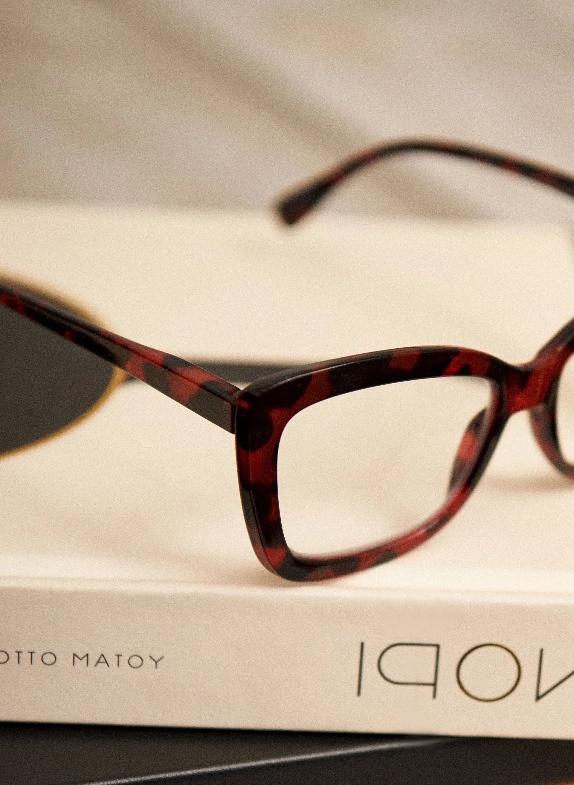 Tortoise Shell Reading Glasses sold by Laura product image thumbnail 2