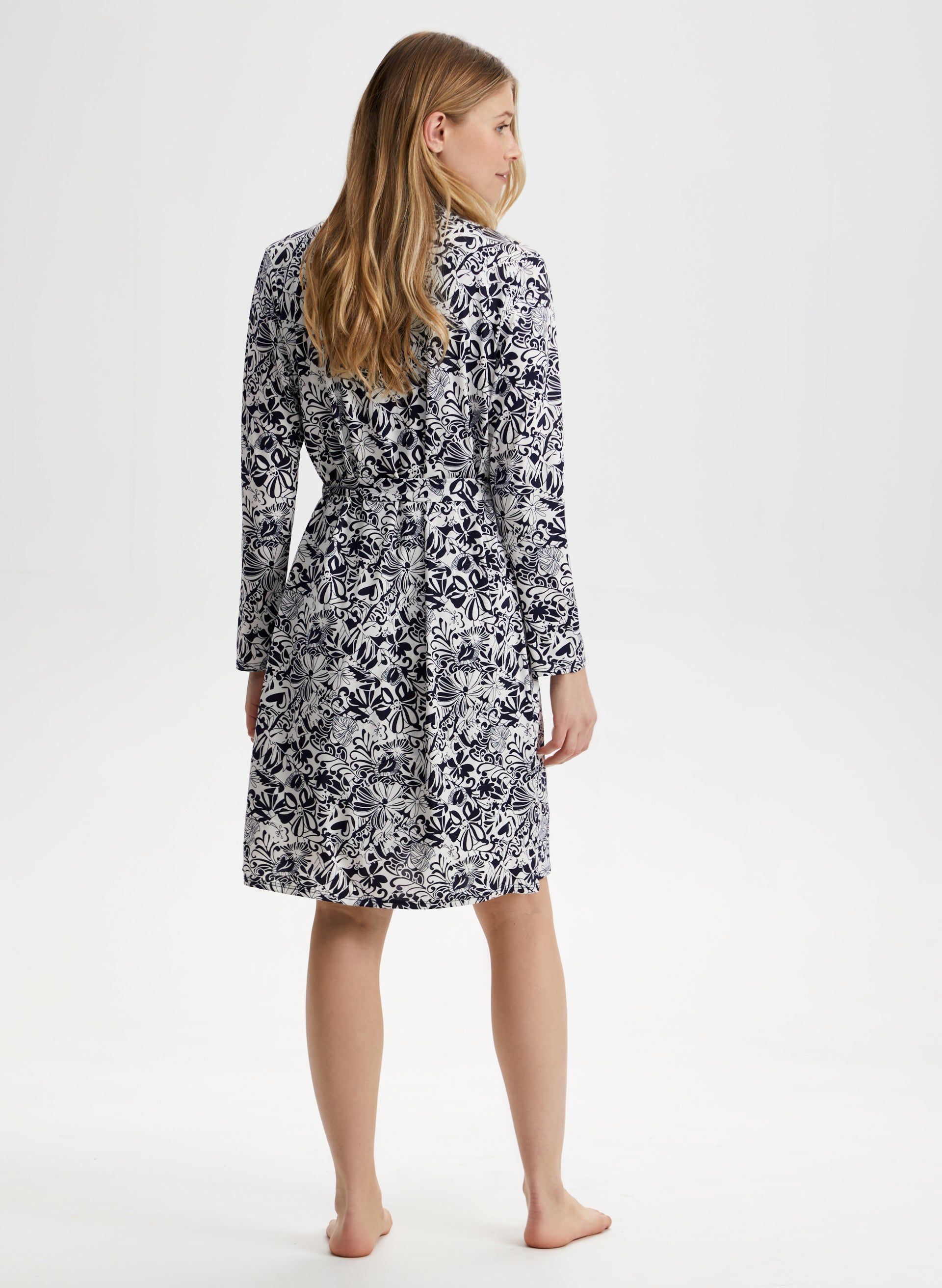 Floral Robe & Sleepshirt Pyjama Set sold by Laura product image thumbnail 2