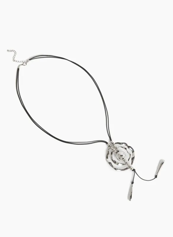 Pearl Detail Y Necklace sold by Laura