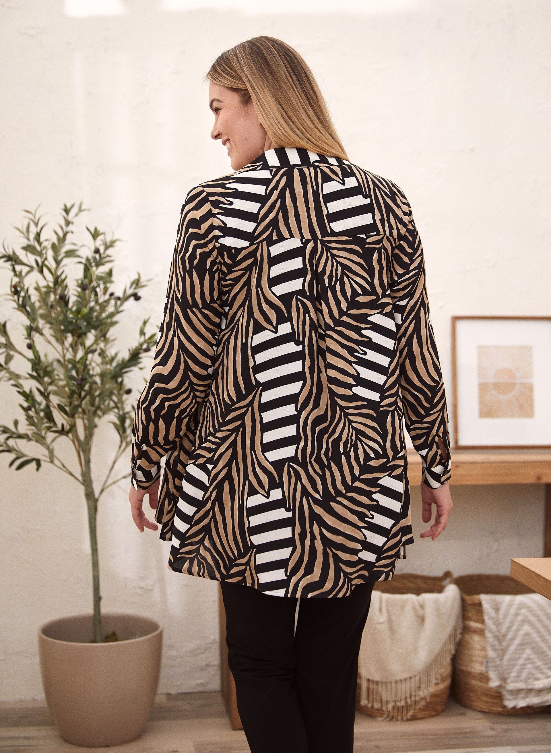 Leaf Print Button Down Top sold by Laura product image thumbnail 4