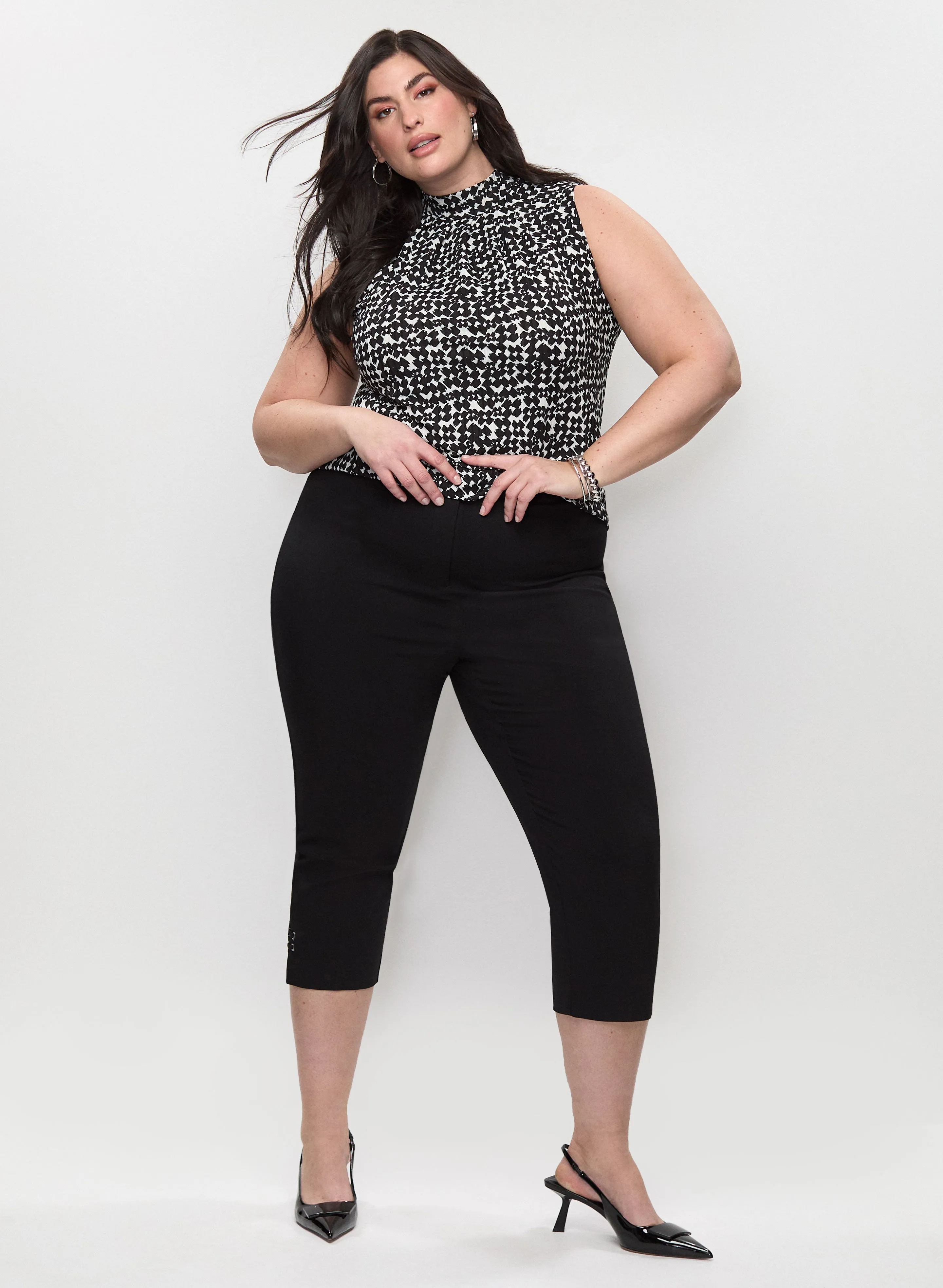 Geometric Pattern Mock Neck Top & Bengaline Capris sold by Laura