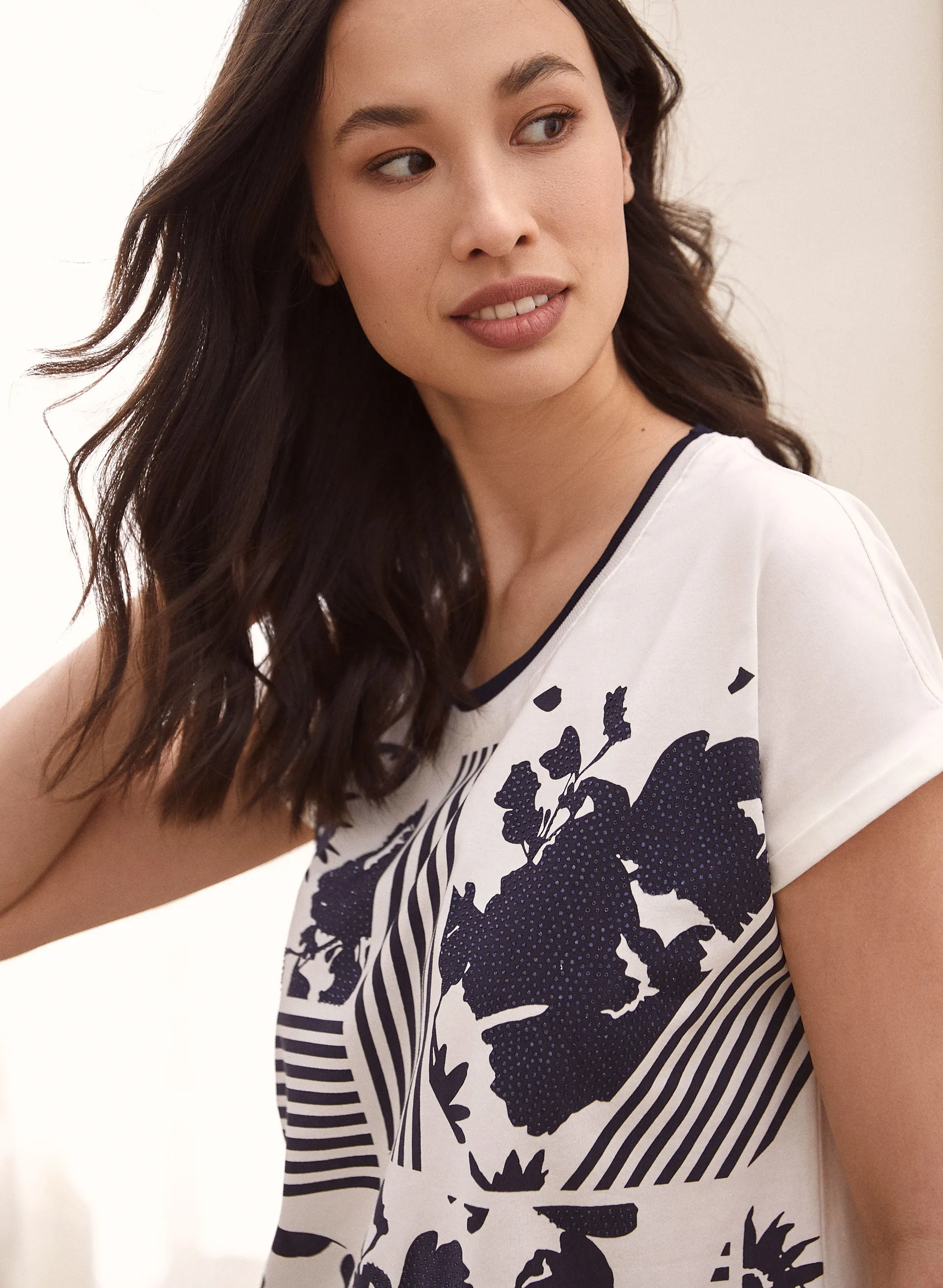 Scoop Neck Floral Print Top sold by Laura product image thumbnail 2