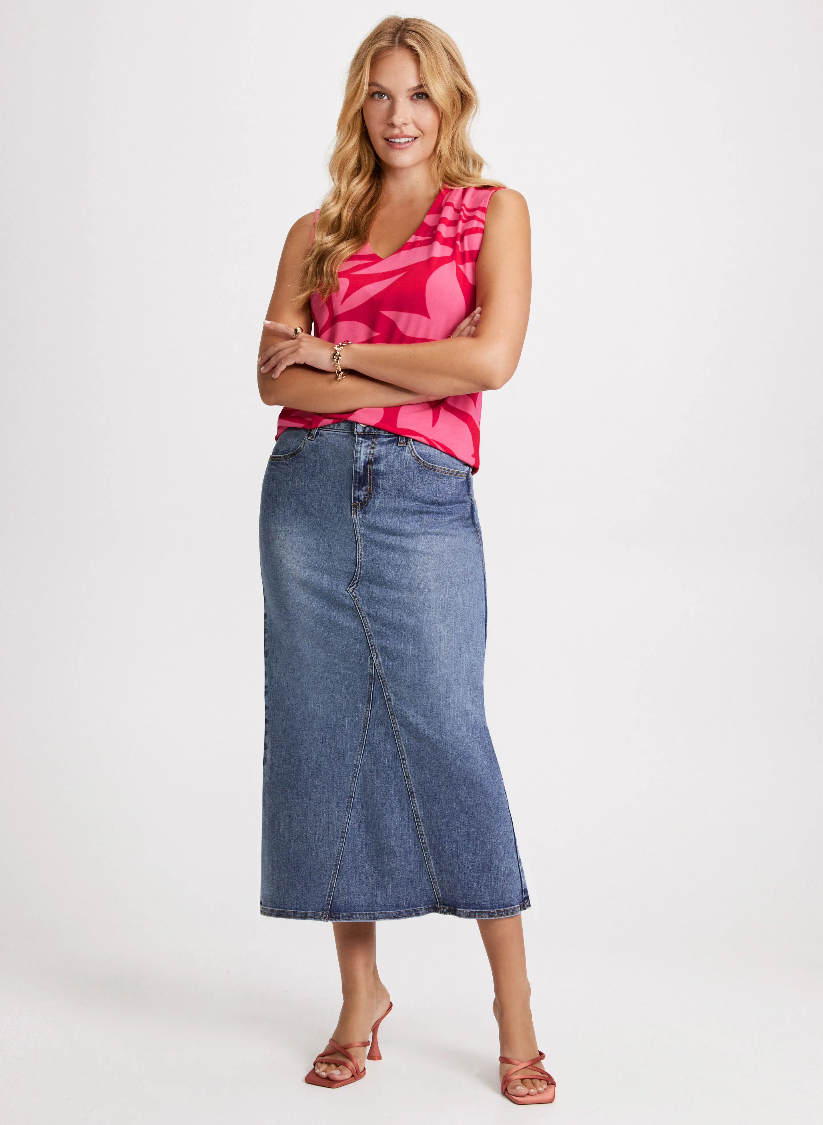 Sleeveless Leaf Print Top sold by Laura product image thumbnail 3