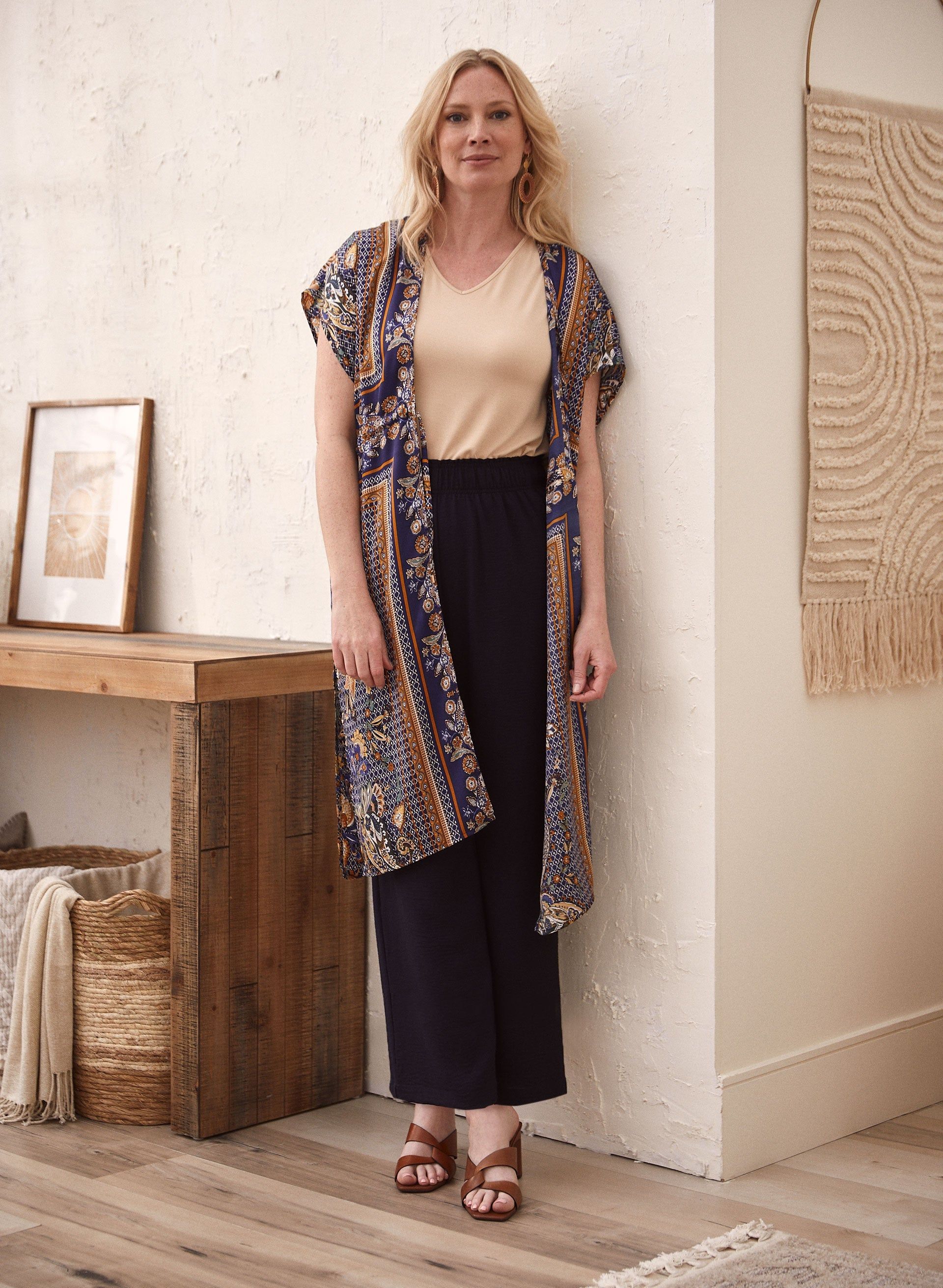 Sleeveless V-Neck Top sold by Laura product image thumbnail 4