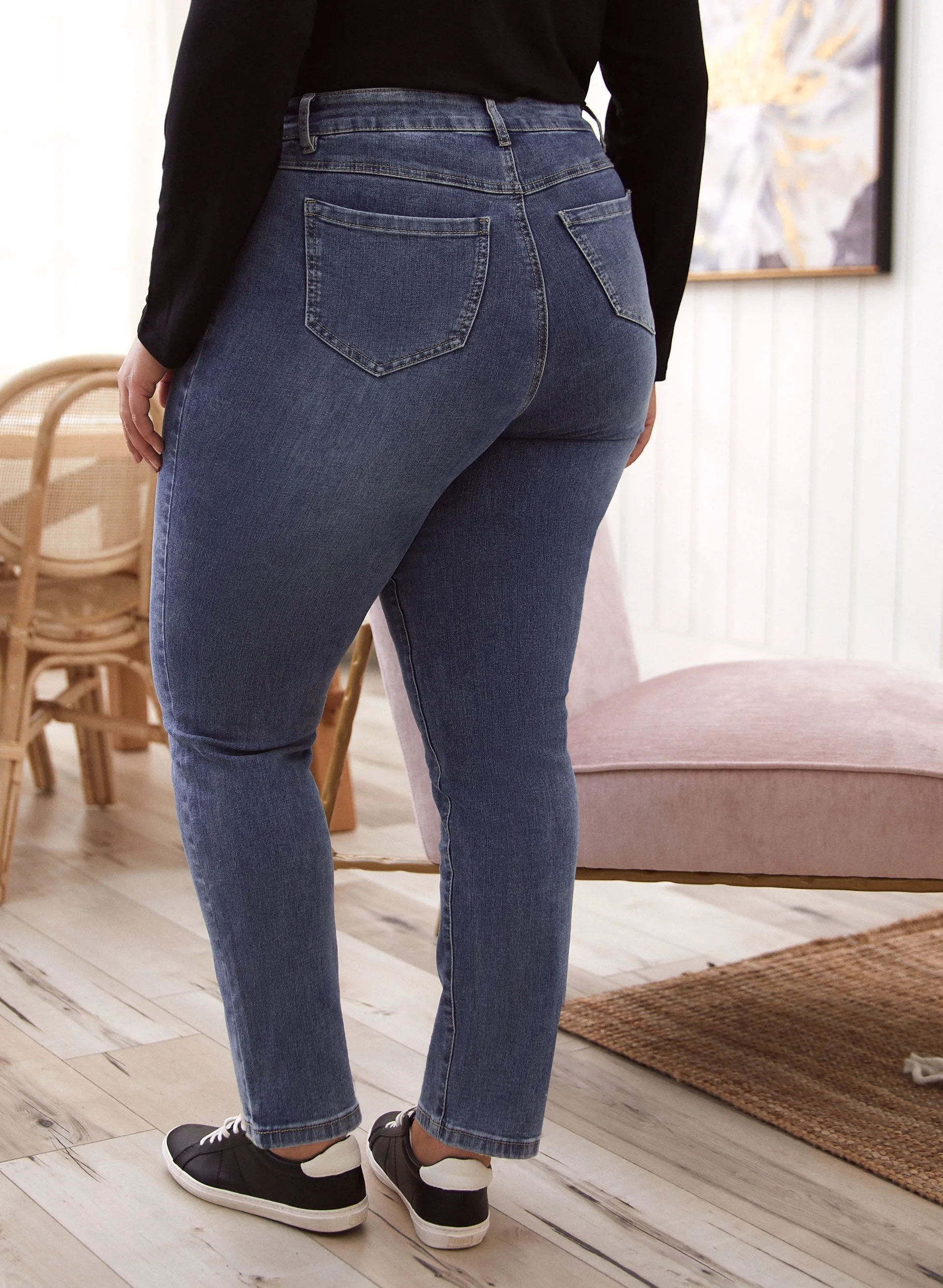 Straight Leg Jeans sold by Laura product image thumbnail 4