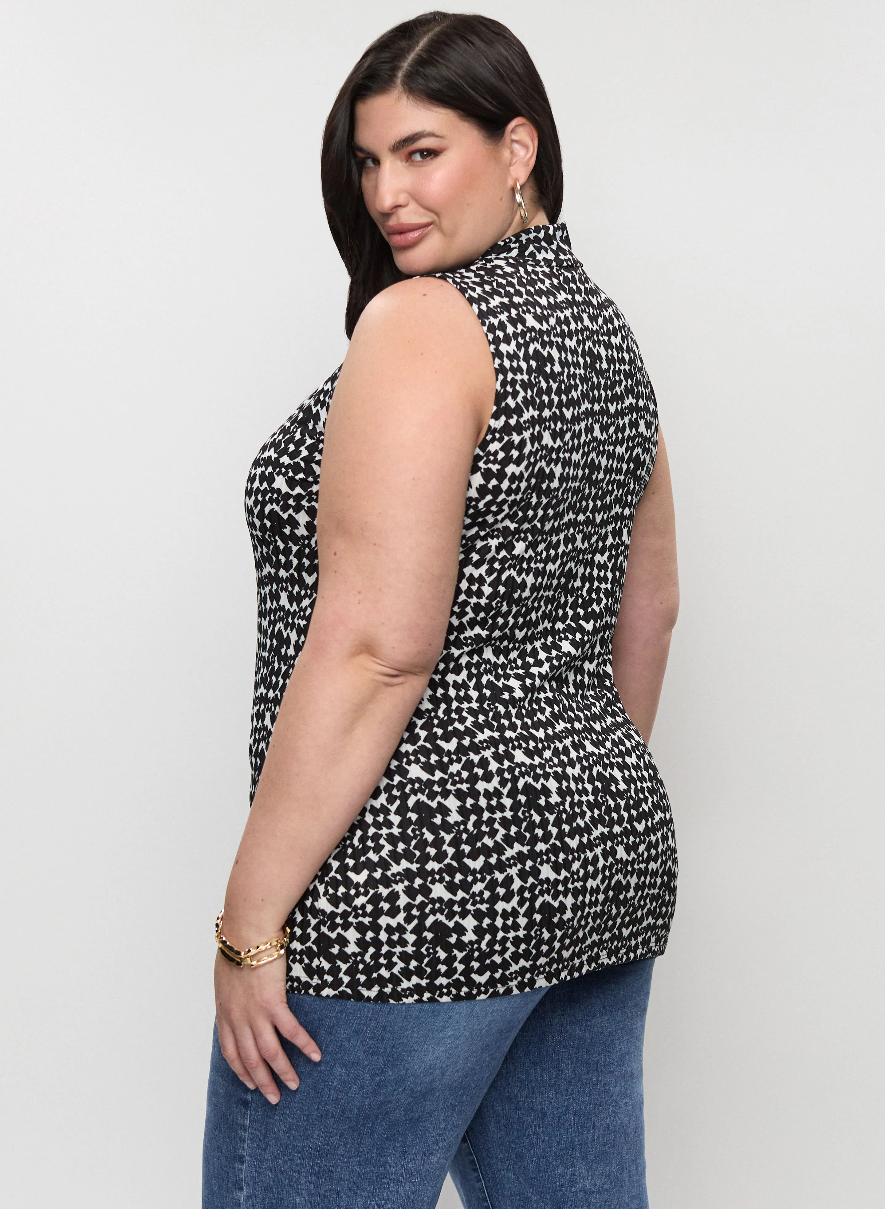 Geometric Pattern Mock Neck Top sold by Laura product image thumbnail 4