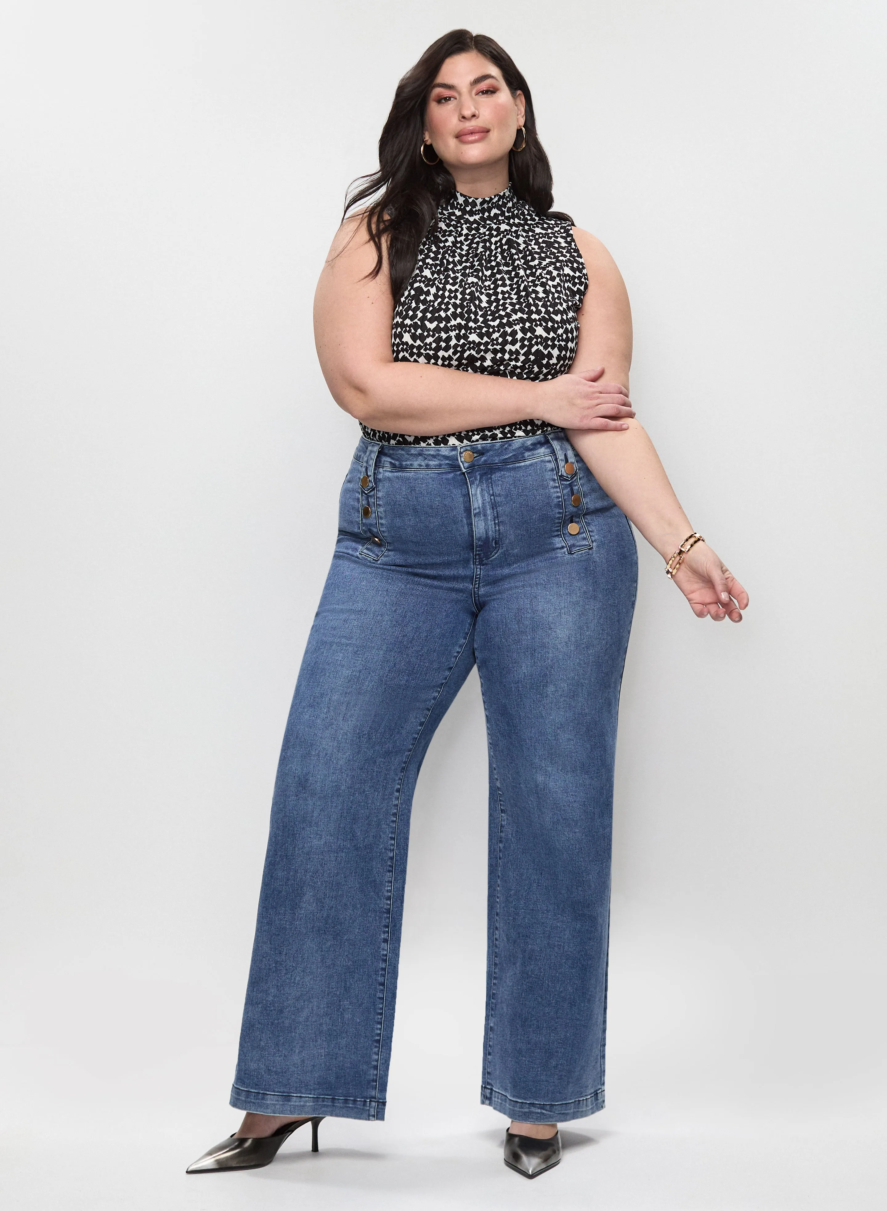 Geometric Pattern Mock Neck Top sold by Laura product image thumbnail 3