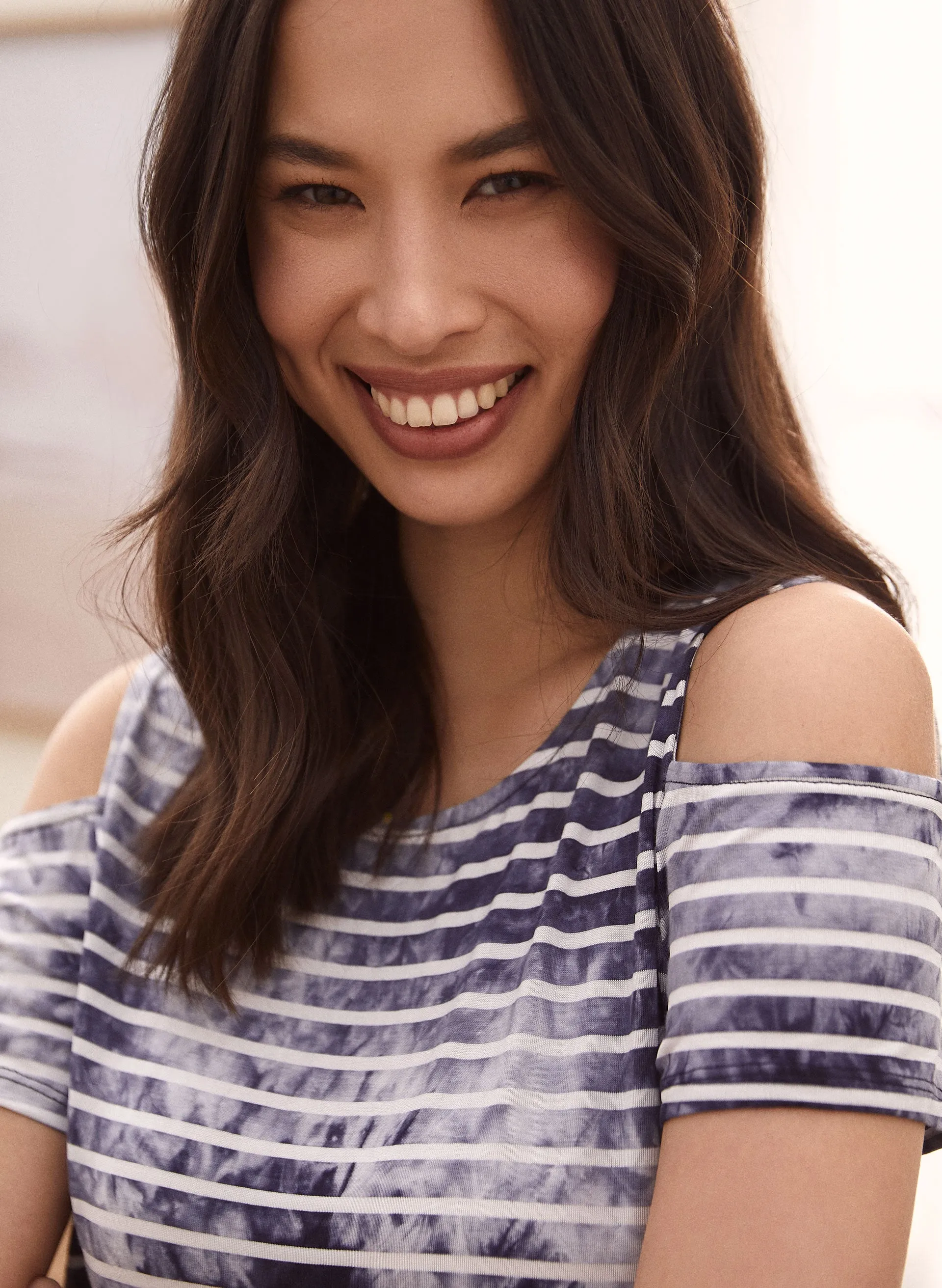 Cold Shoulder Scoop Neck Top sold by Laura product image thumbnail 2