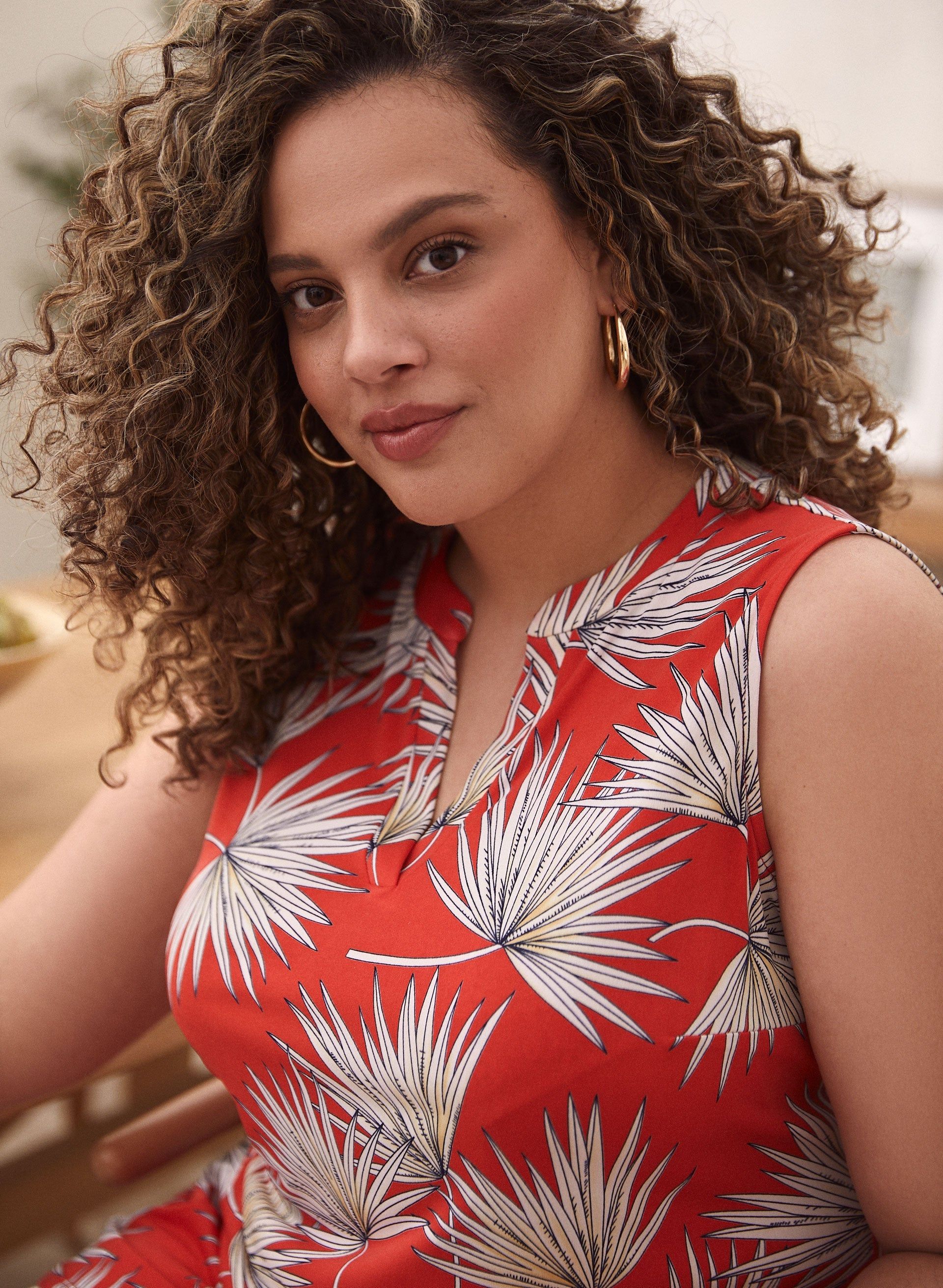 Sleeveless Tropical Print Top sold by Laura product image thumbnail 2