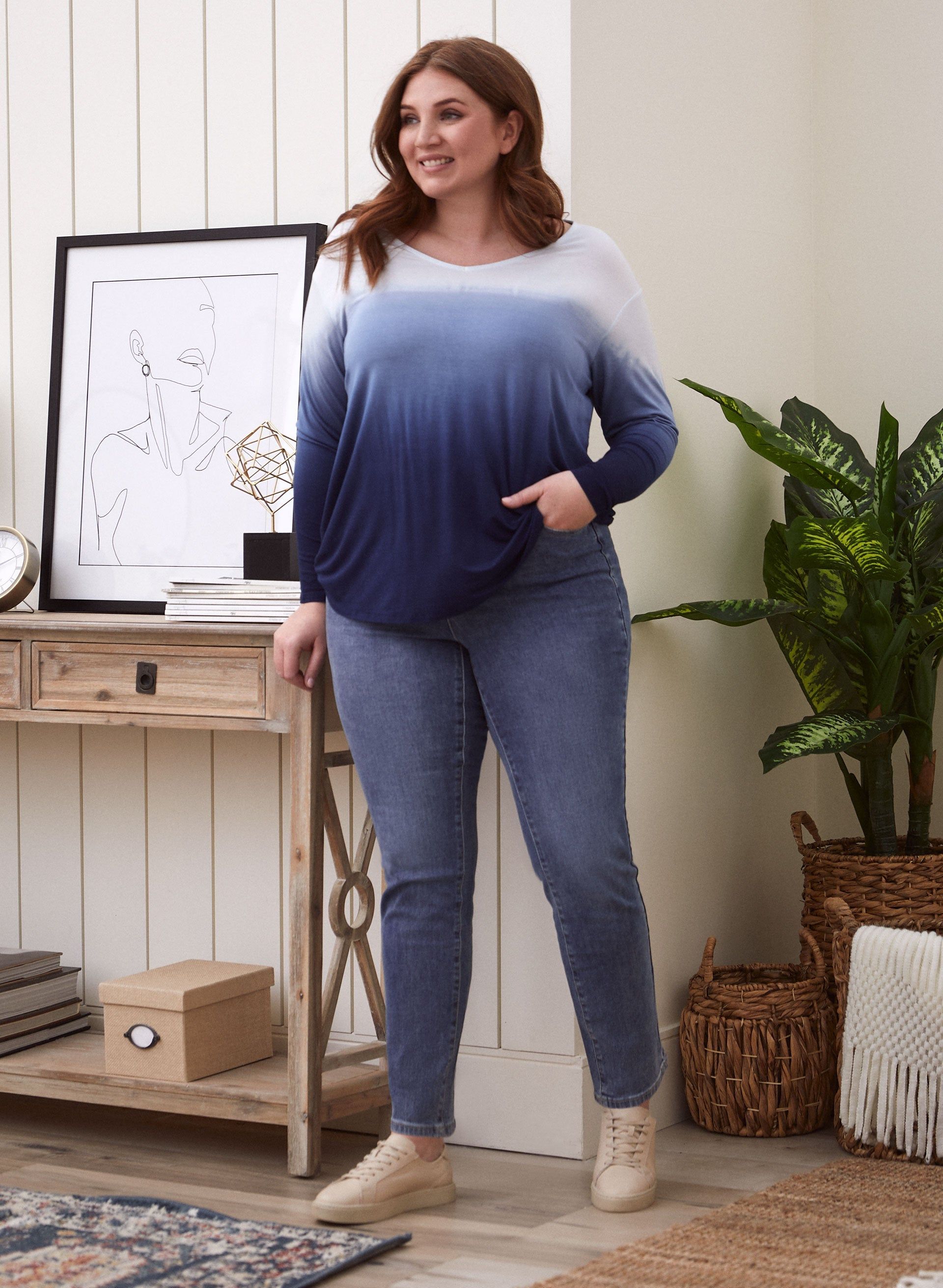 Ombré Long Sleeve Tee sold by Laura product image thumbnail 3