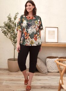 Pull-On Capris sold by Laura