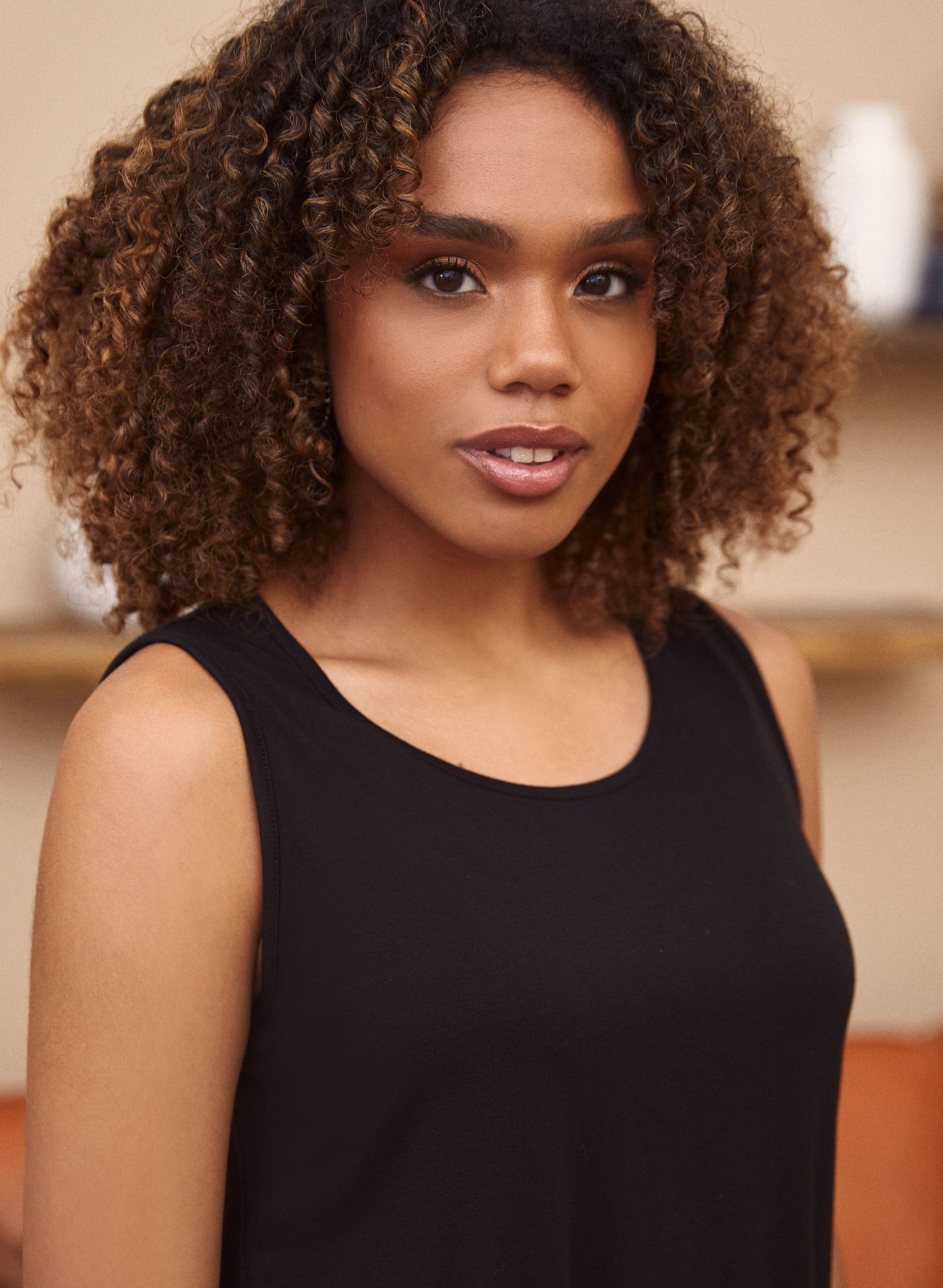 Scoop Neck Sleeveless Top sold by Laura product image thumbnail 2