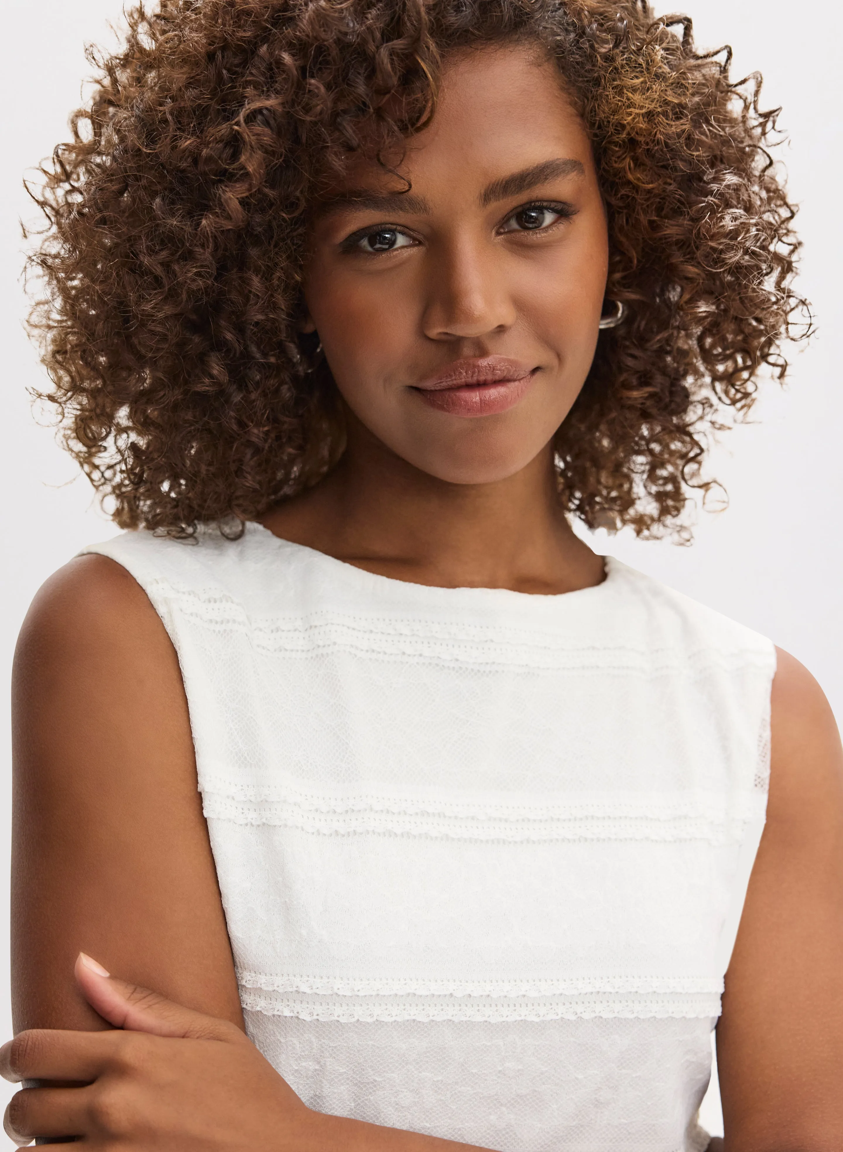 Sleeveless Lace Tank Top sold by Laura product image thumbnail 5