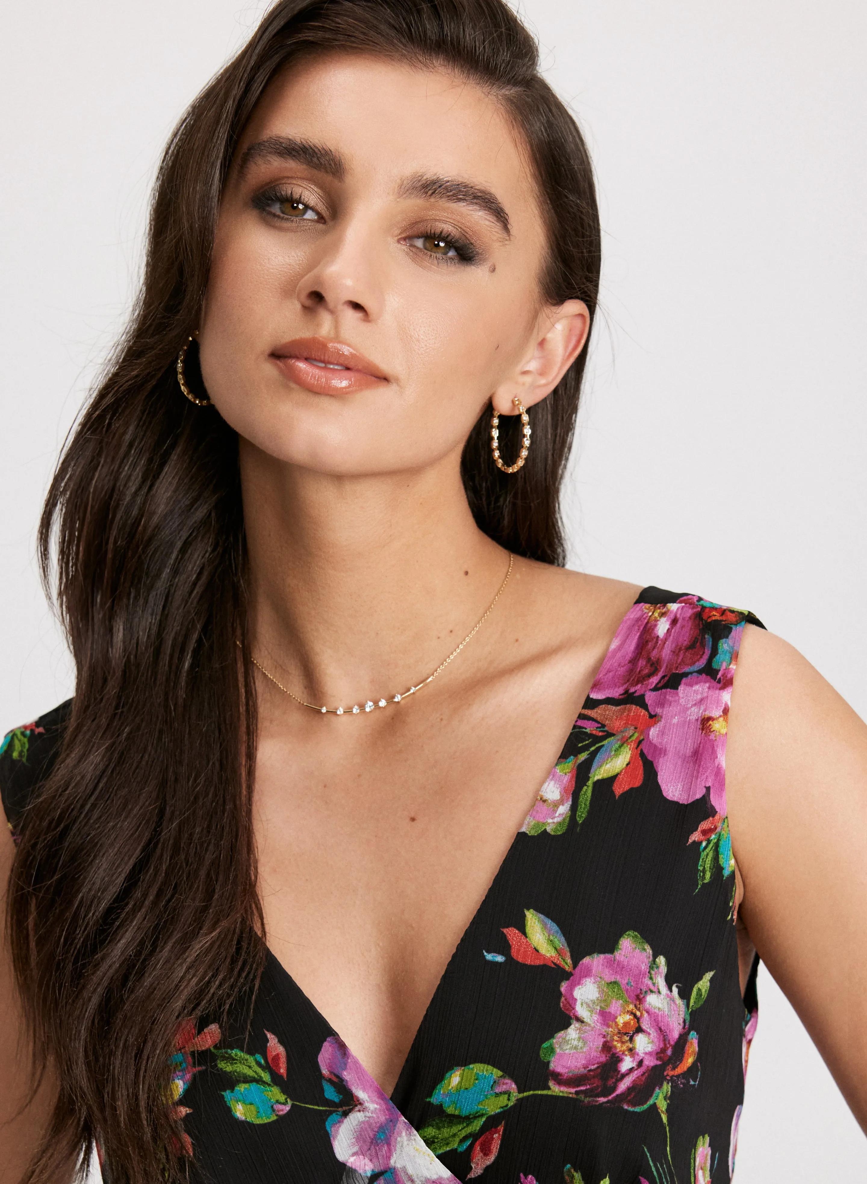 Graduated Stone Chain Necklace sold by Laura product image thumbnail 3