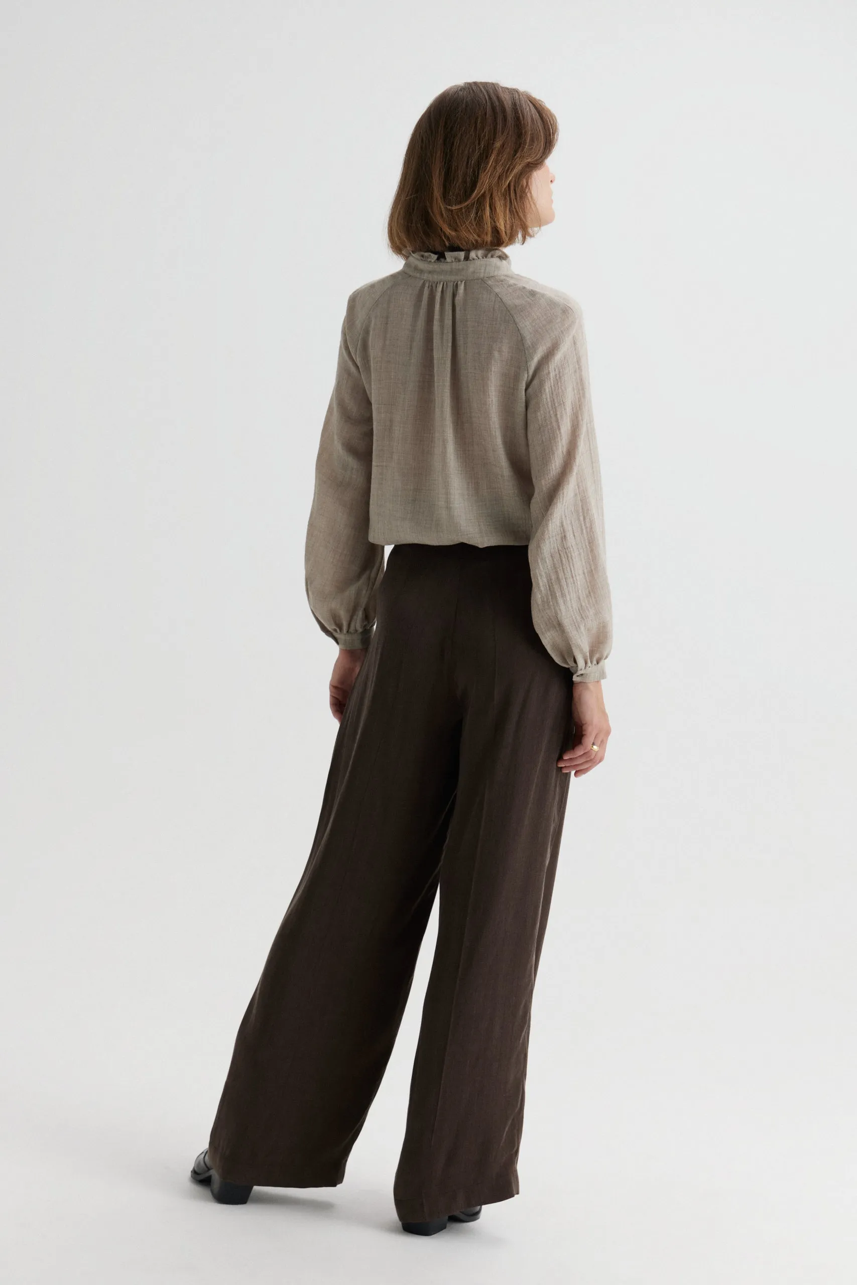 Mero Pants Ganache sold by Duende product image thumbnail 4
