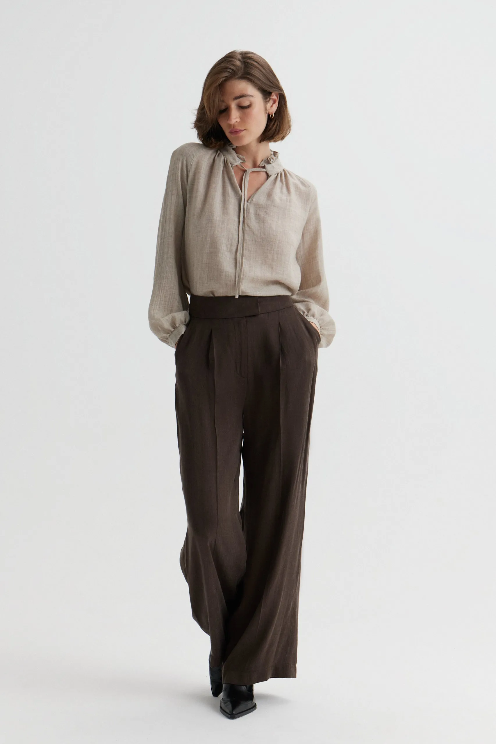 Mero Pants Ganache sold by Duende product image thumbnail 3