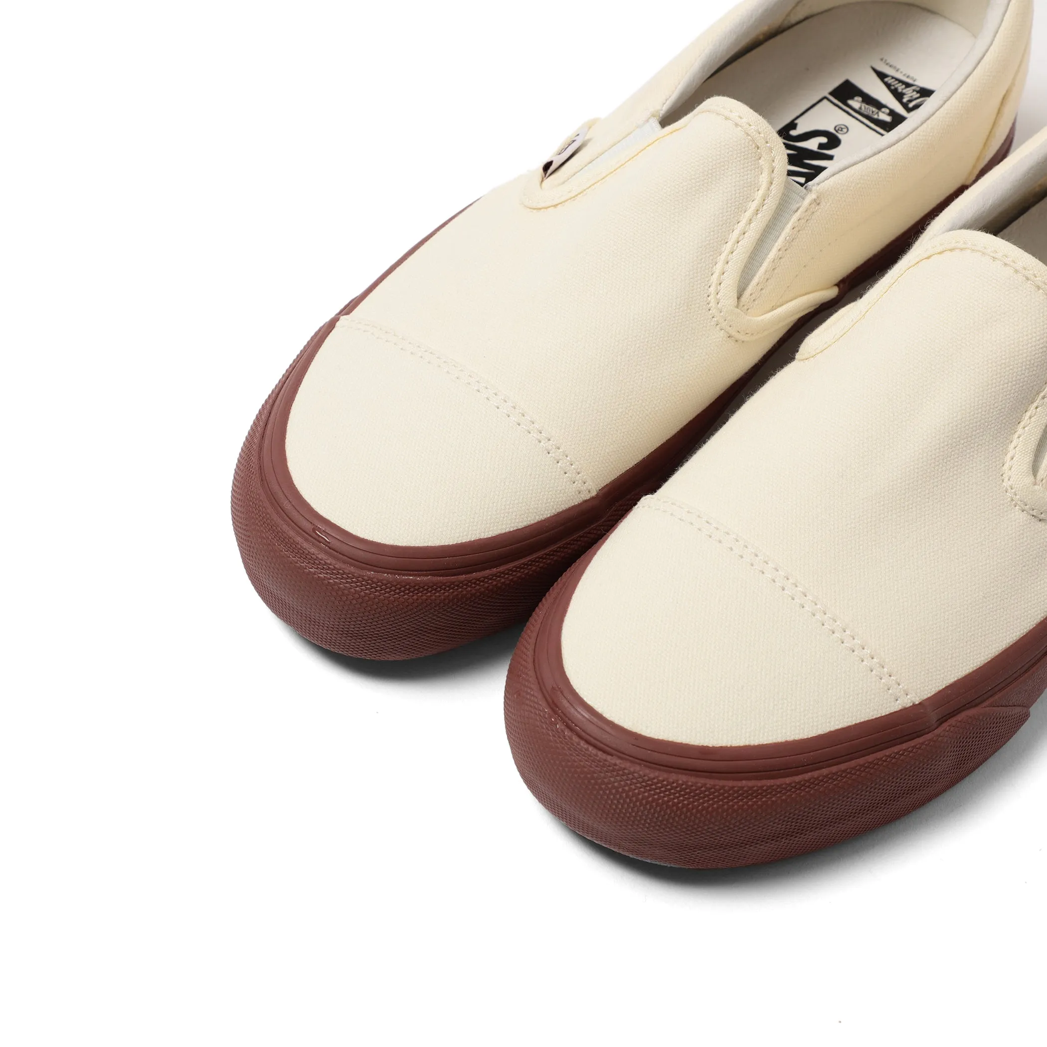 Pilgrim Classic Slip-On Patch VLT LX sold by Pilgrim Surf + Supply product image thumbnail 2