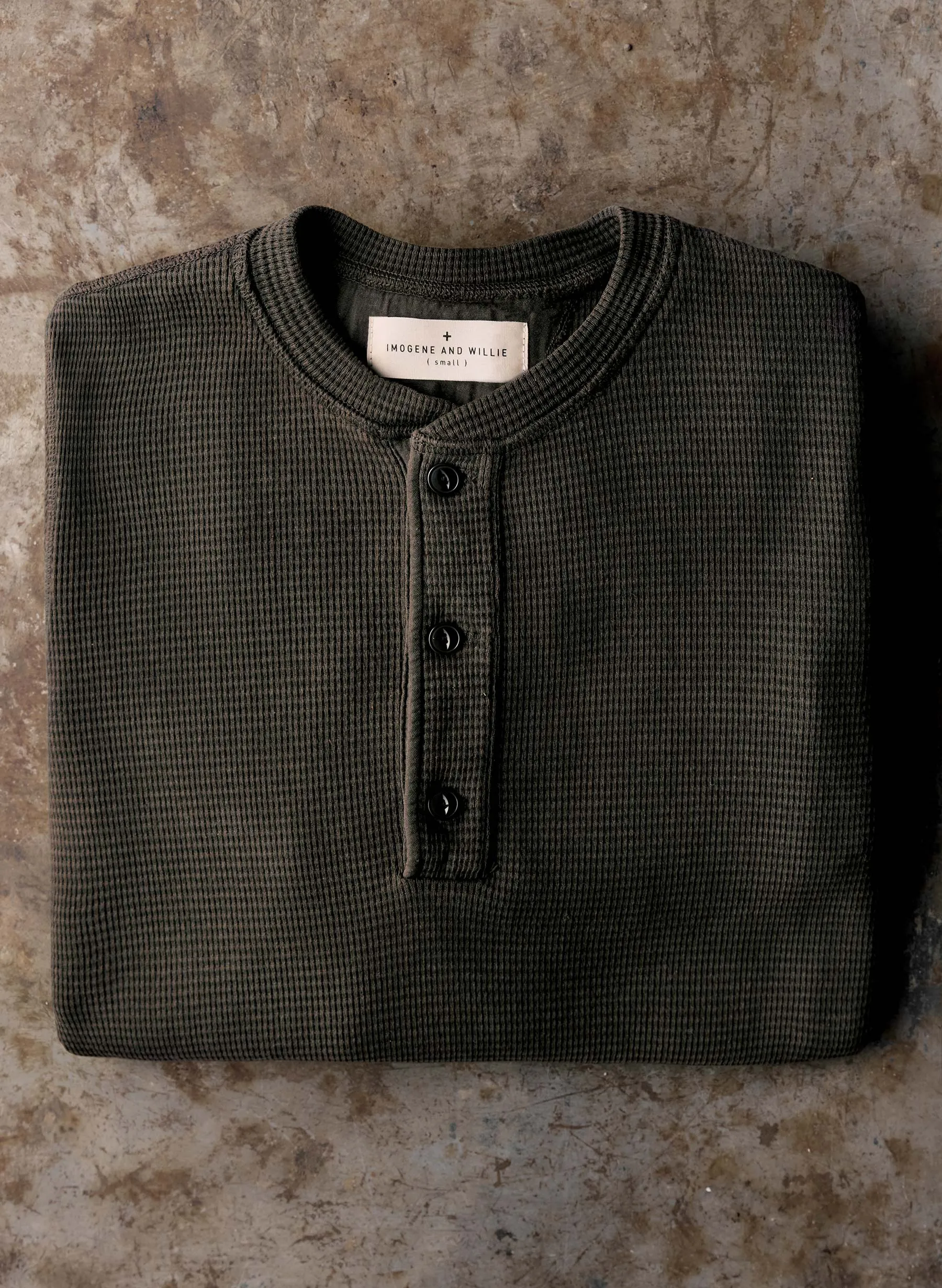 the knit waffle henley in forest sold by Imogene + Willie product image thumbnail 4