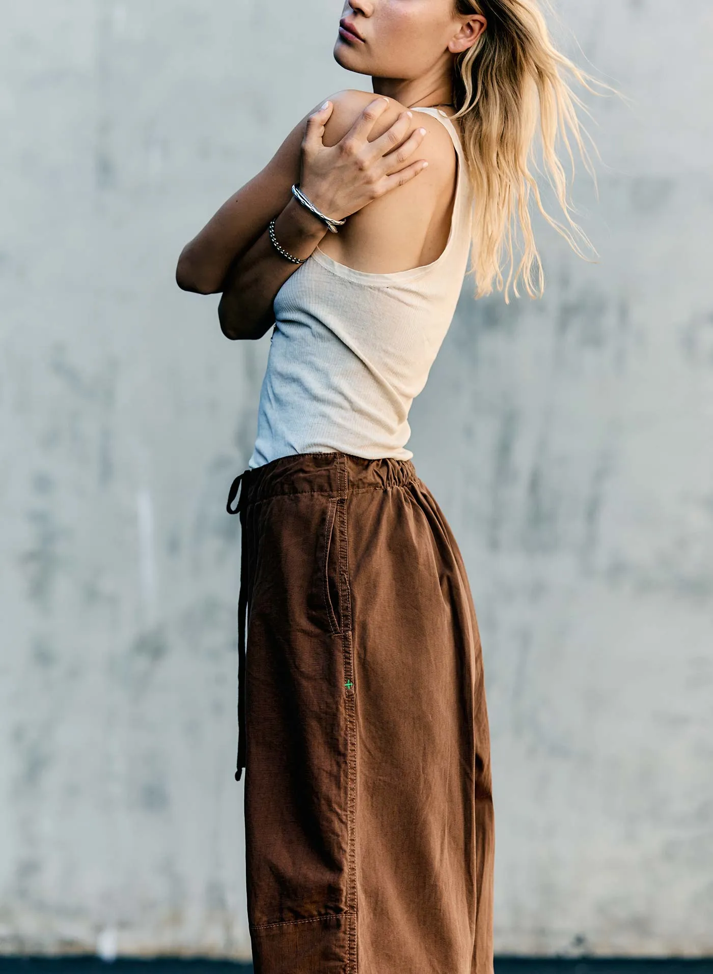 the flight pant in brown ripstop sold by Imogene + Willie product image thumbnail 5