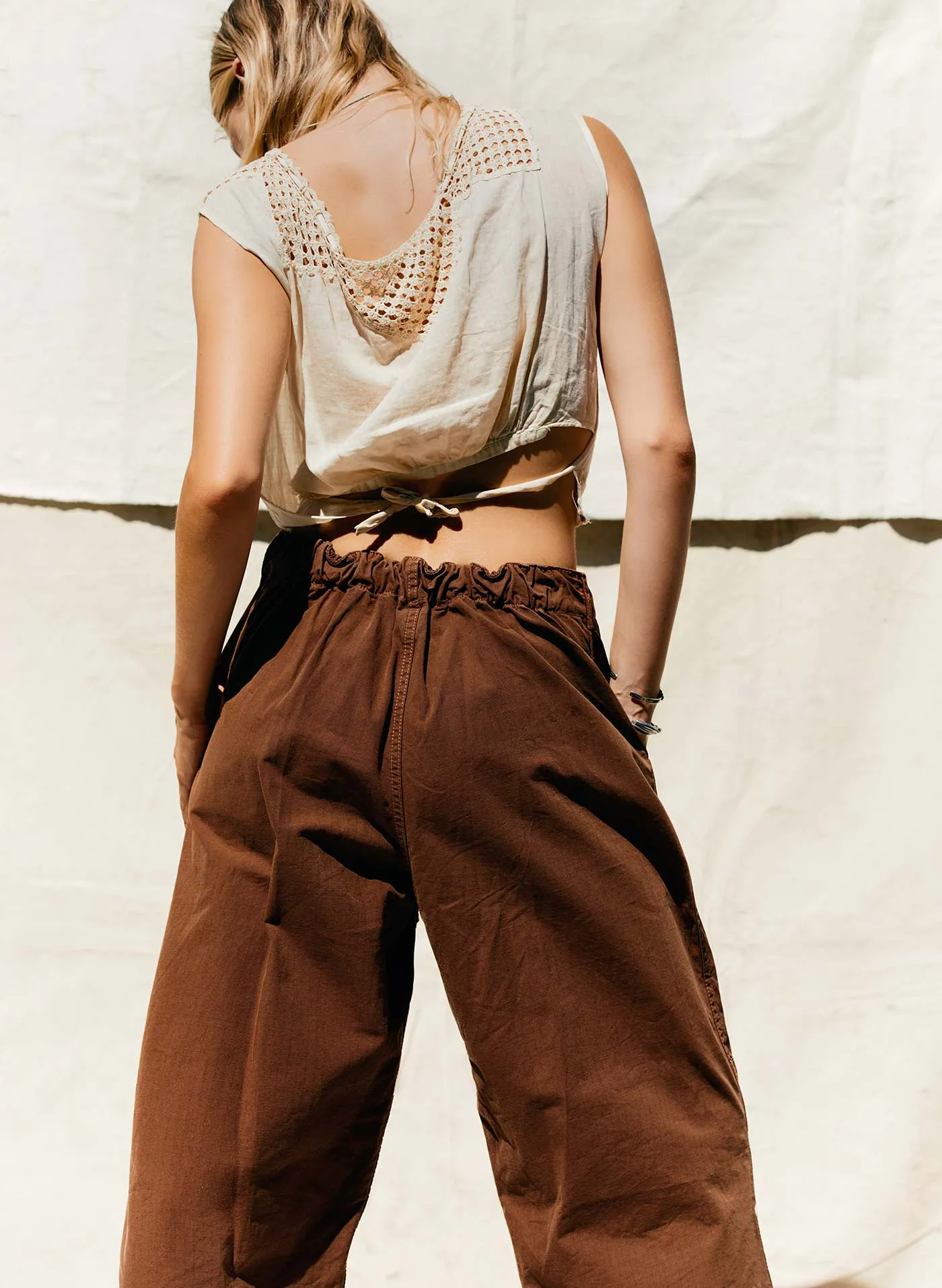 the flight pant in brown ripstop sold by Imogene + Willie product image thumbnail 3