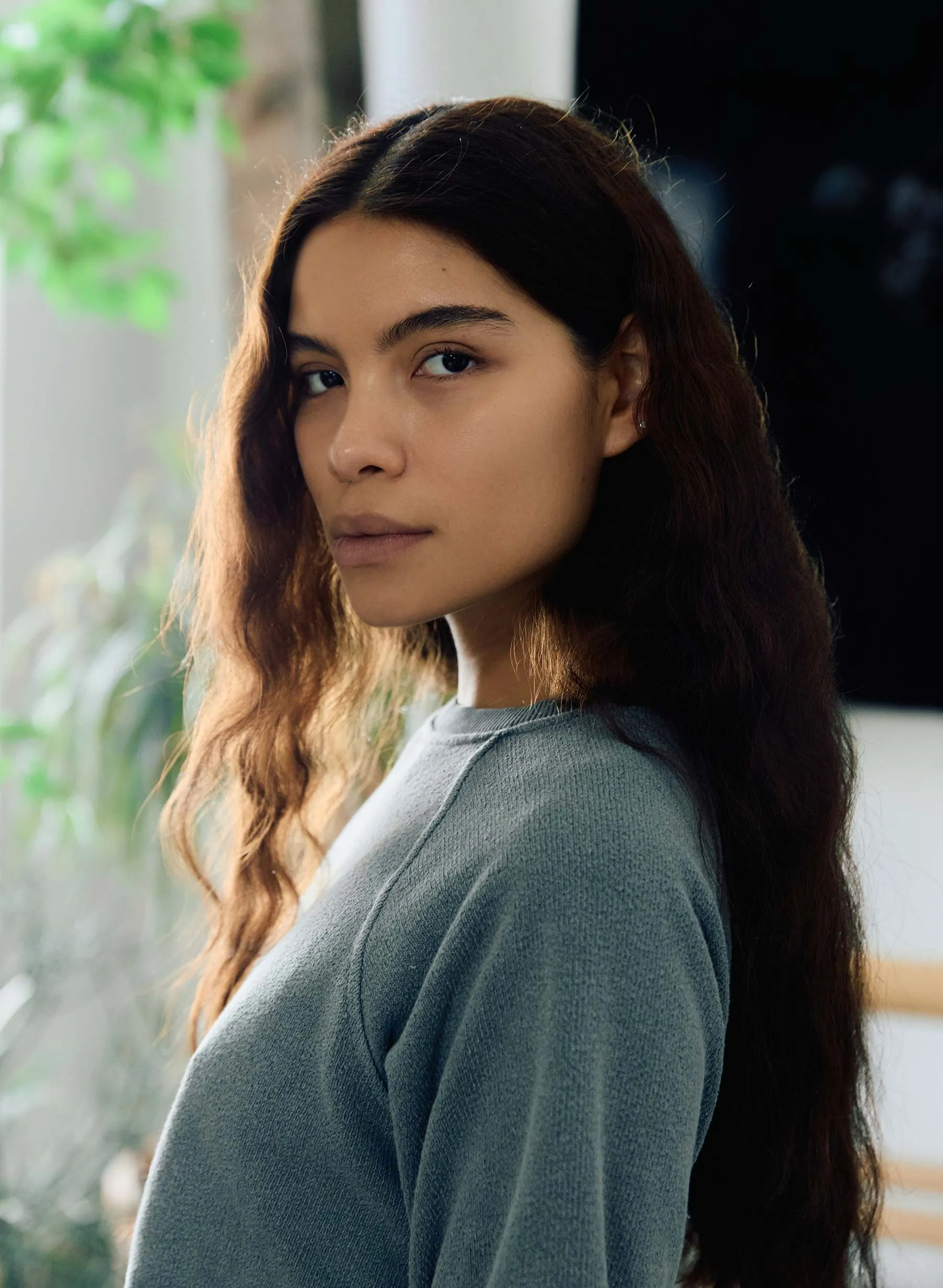 the cut sleeve sweatshirt in sage sold by Imogene + Willie product image thumbnail 2