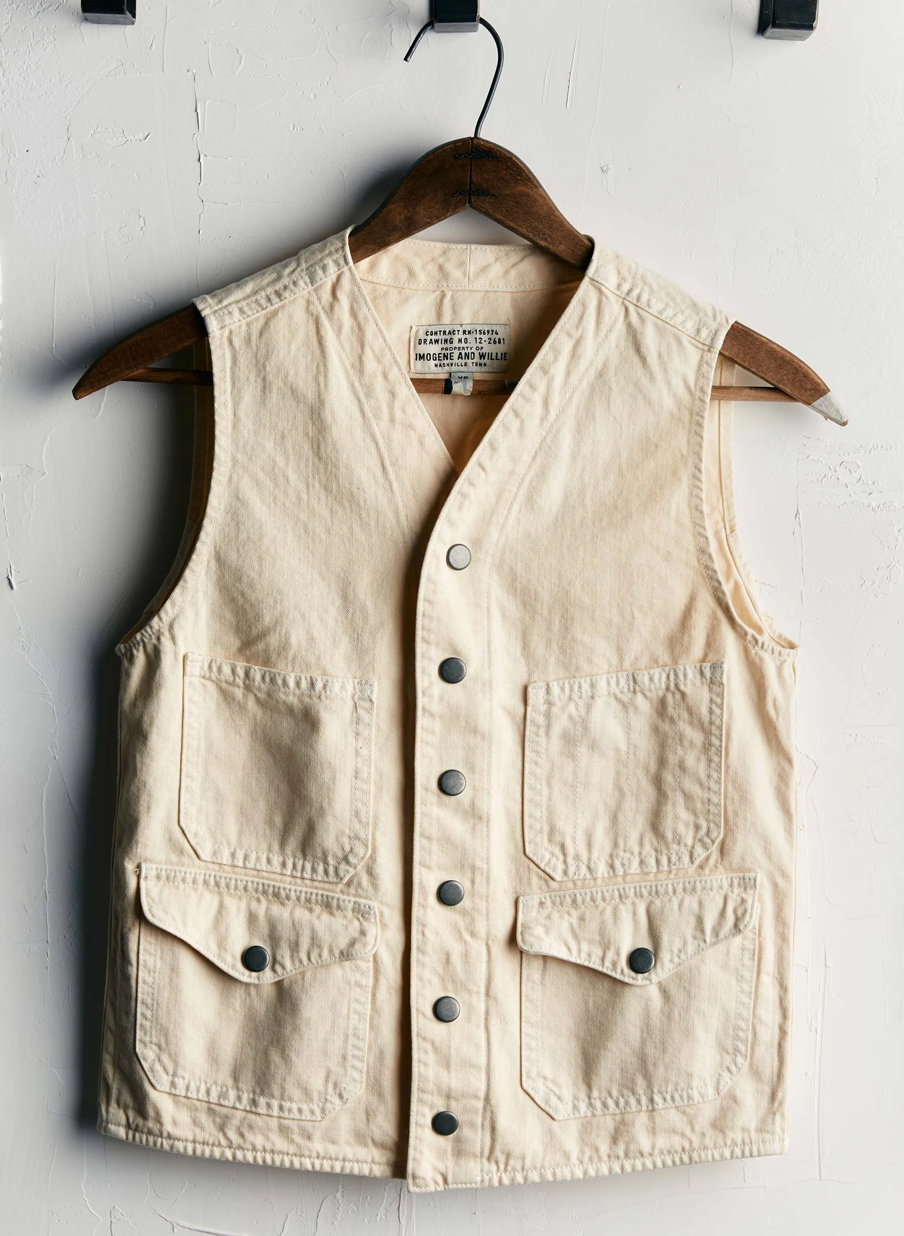 the field vest in natural sold by Imogene + Willie product image thumbnail 5