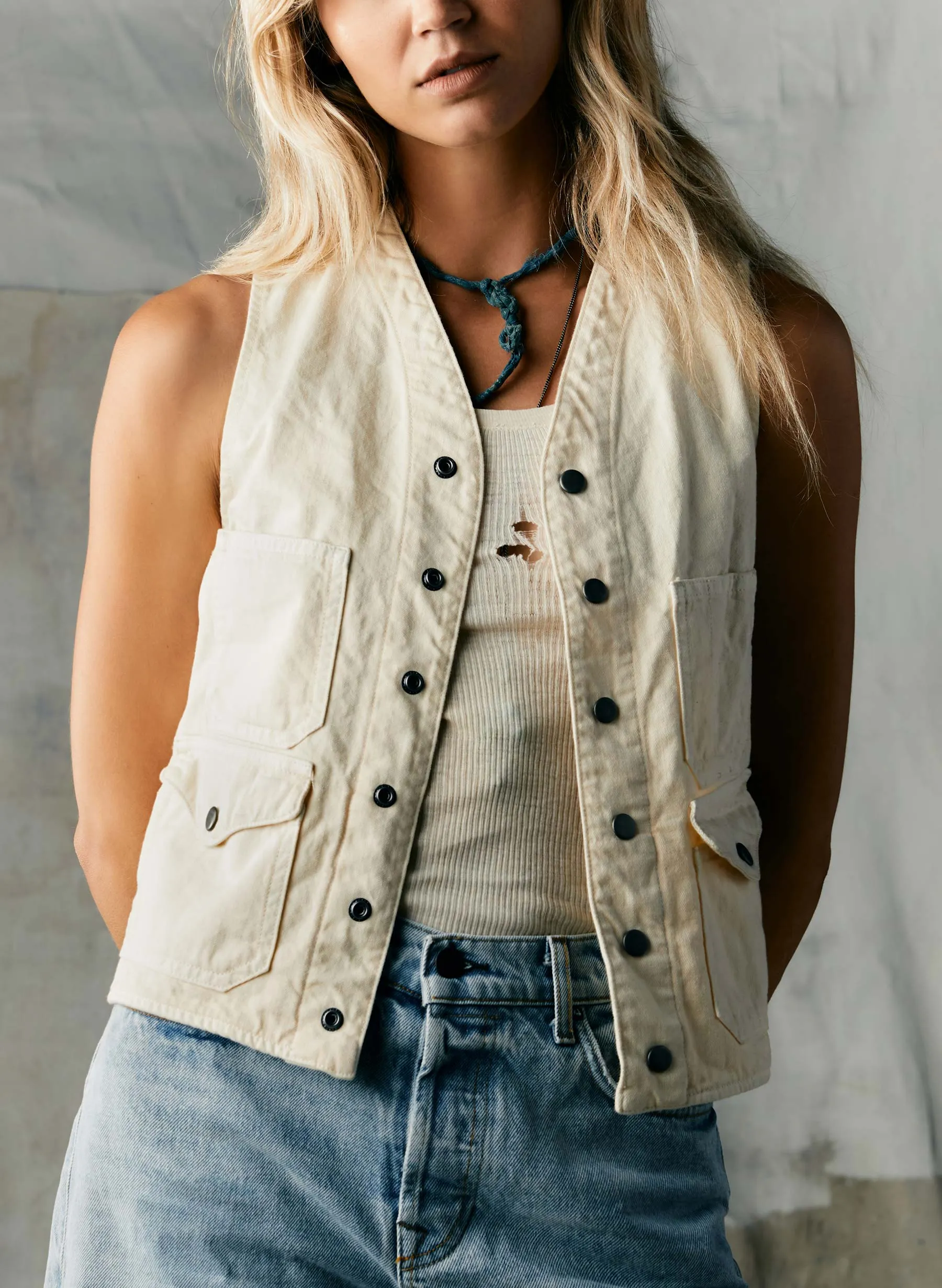 the field vest in natural sold by Imogene + Willie product image thumbnail 3