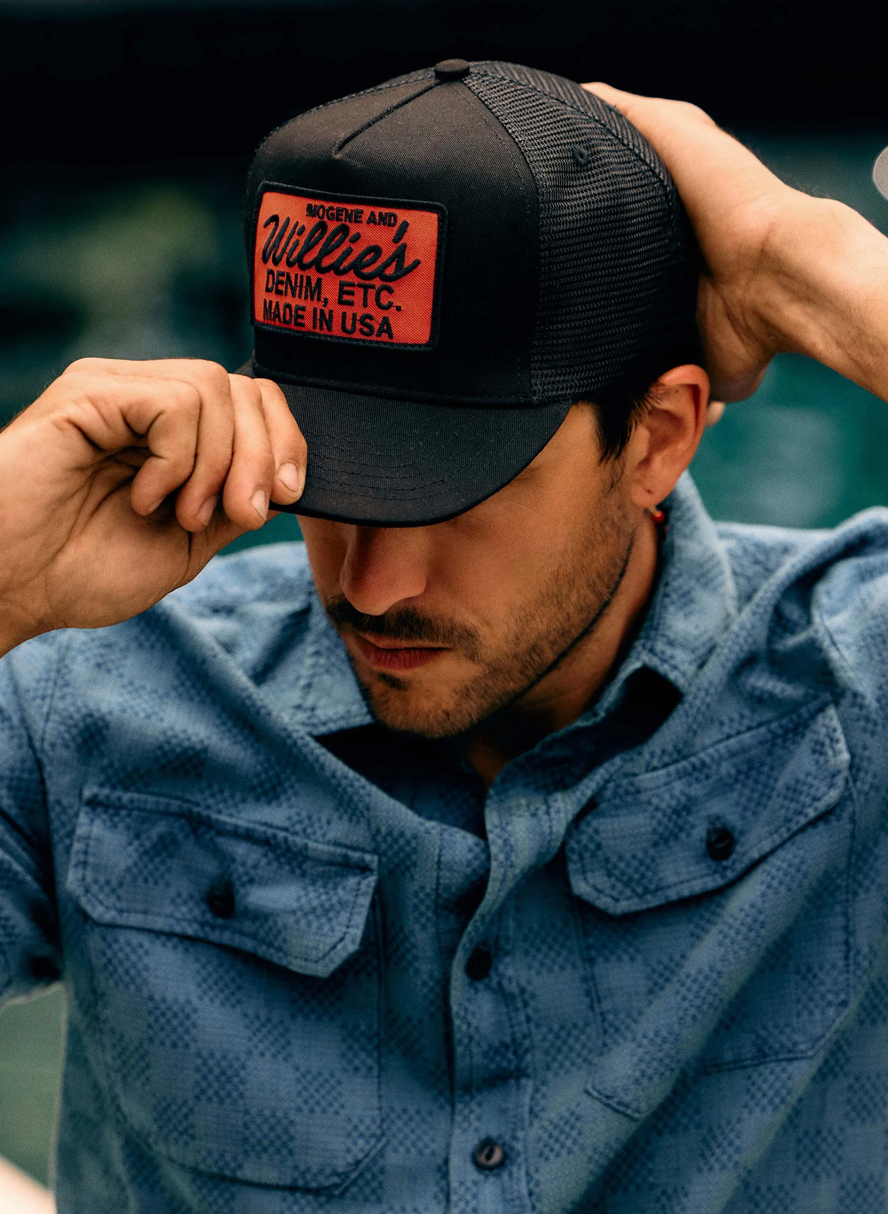 the "denim etc" trucker in black sold by Imogene + Willie product image thumbnail 2