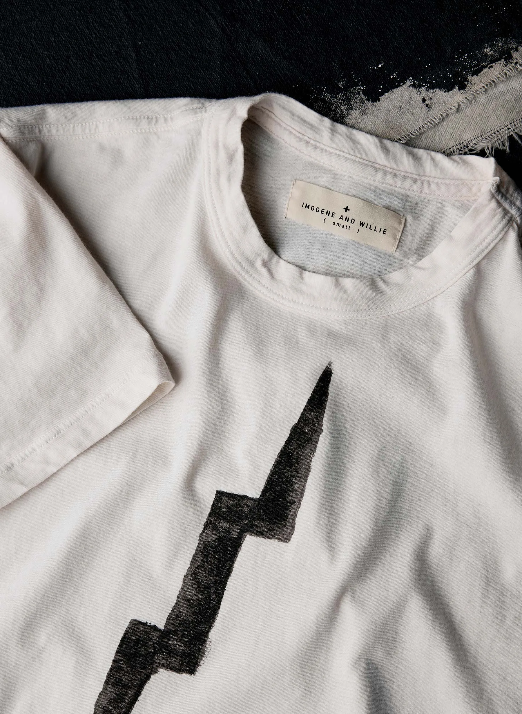 the "bolt" tee in vintage white sold by Imogene + Willie product image thumbnail 5