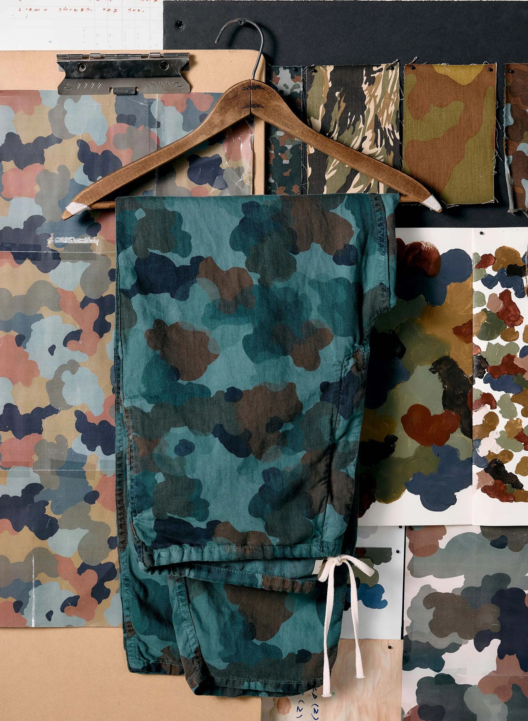 the lounge pant in painted camo sold by Imogene + Willie product image thumbnail 2