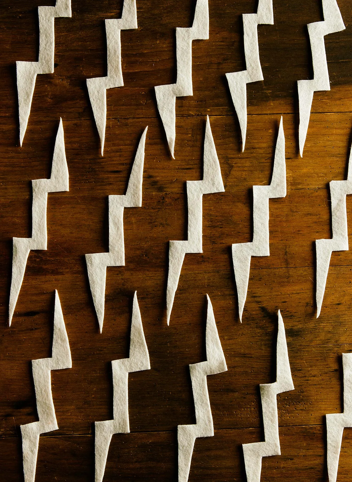 the "bolt" sweatshirt in white sold by Imogene + Willie product image thumbnail 4