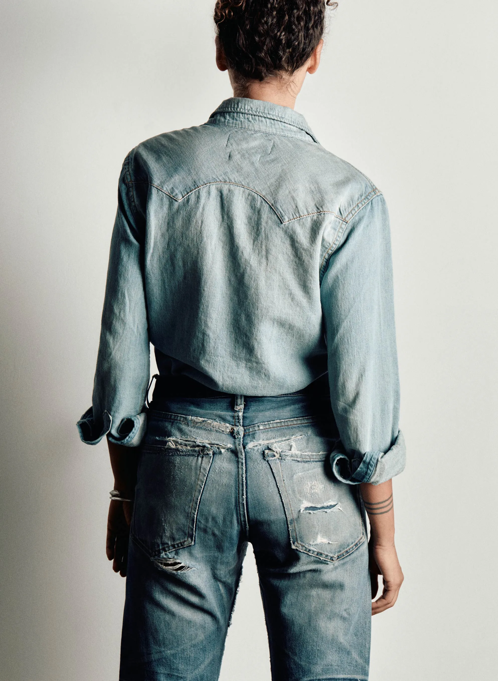 leah washed pearl snap sold by Imogene + Willie product image thumbnail 5