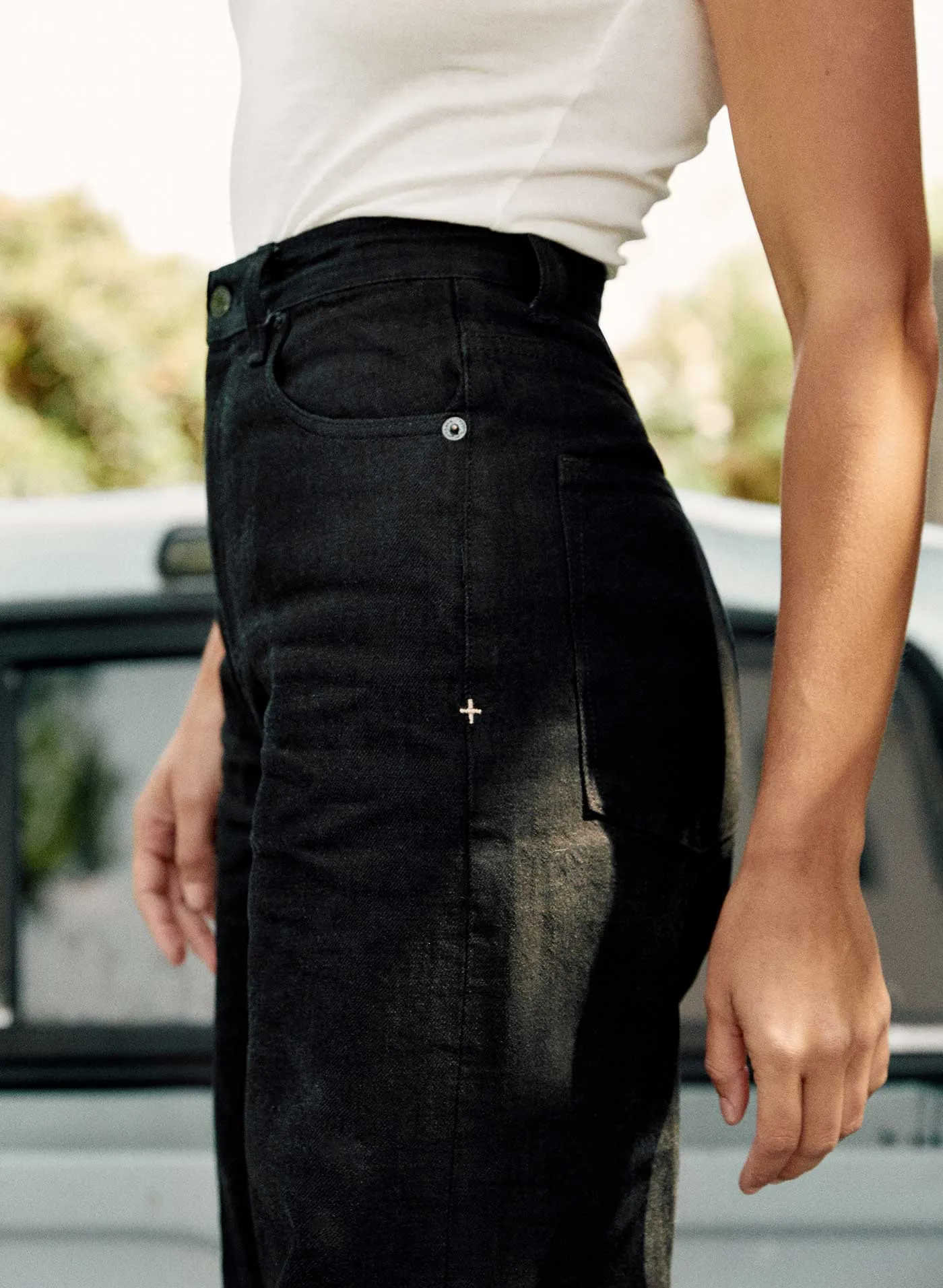 catherine black selvage rinse sold by Imogene + Willie product image thumbnail 5