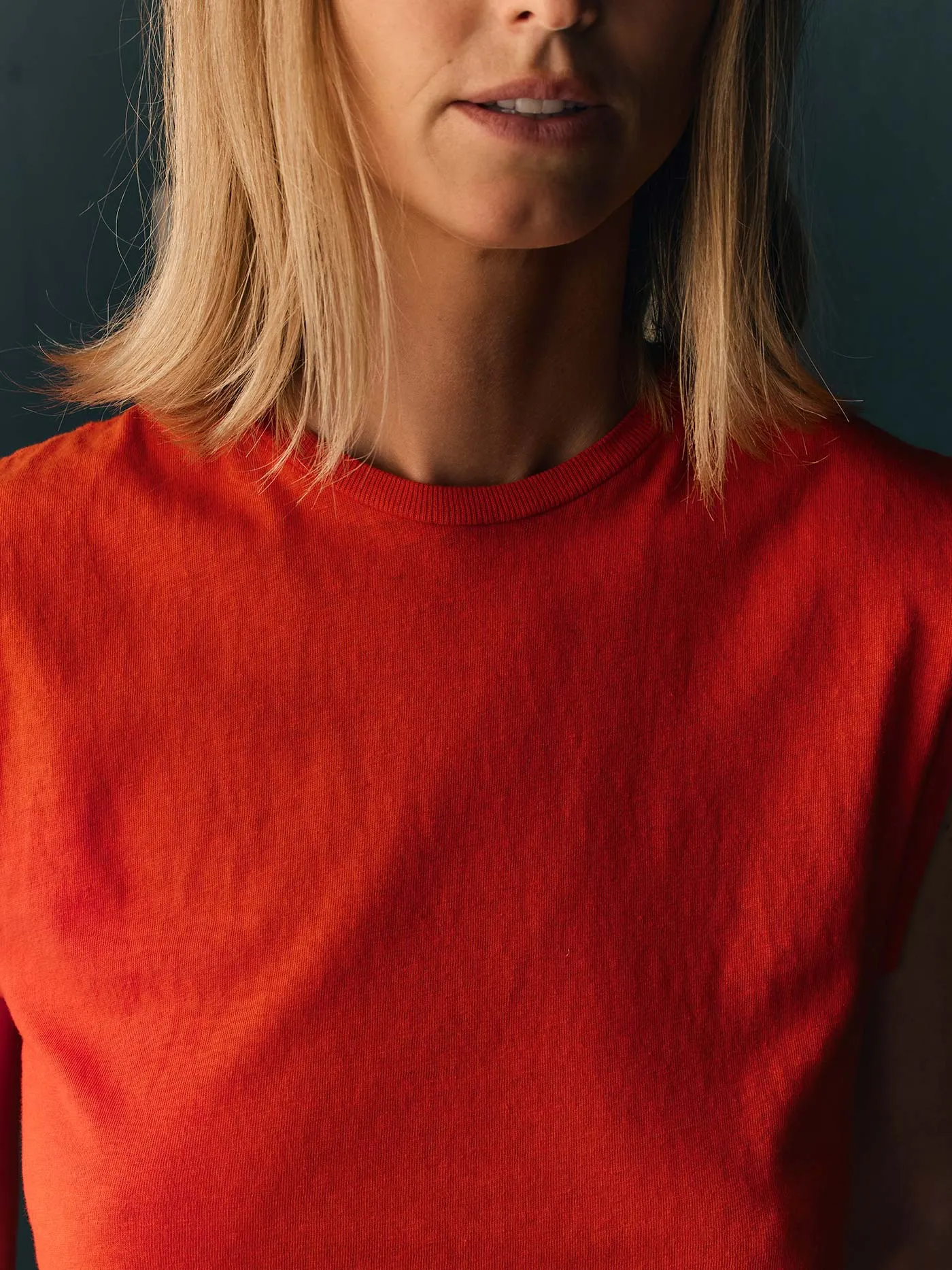 the cotton muscle tee in poppy sold by Imogene + Willie product image thumbnail 3