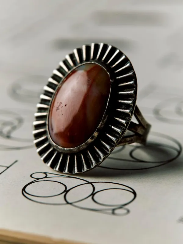vintage navajo oval agate ring sold by Imogene + Willie