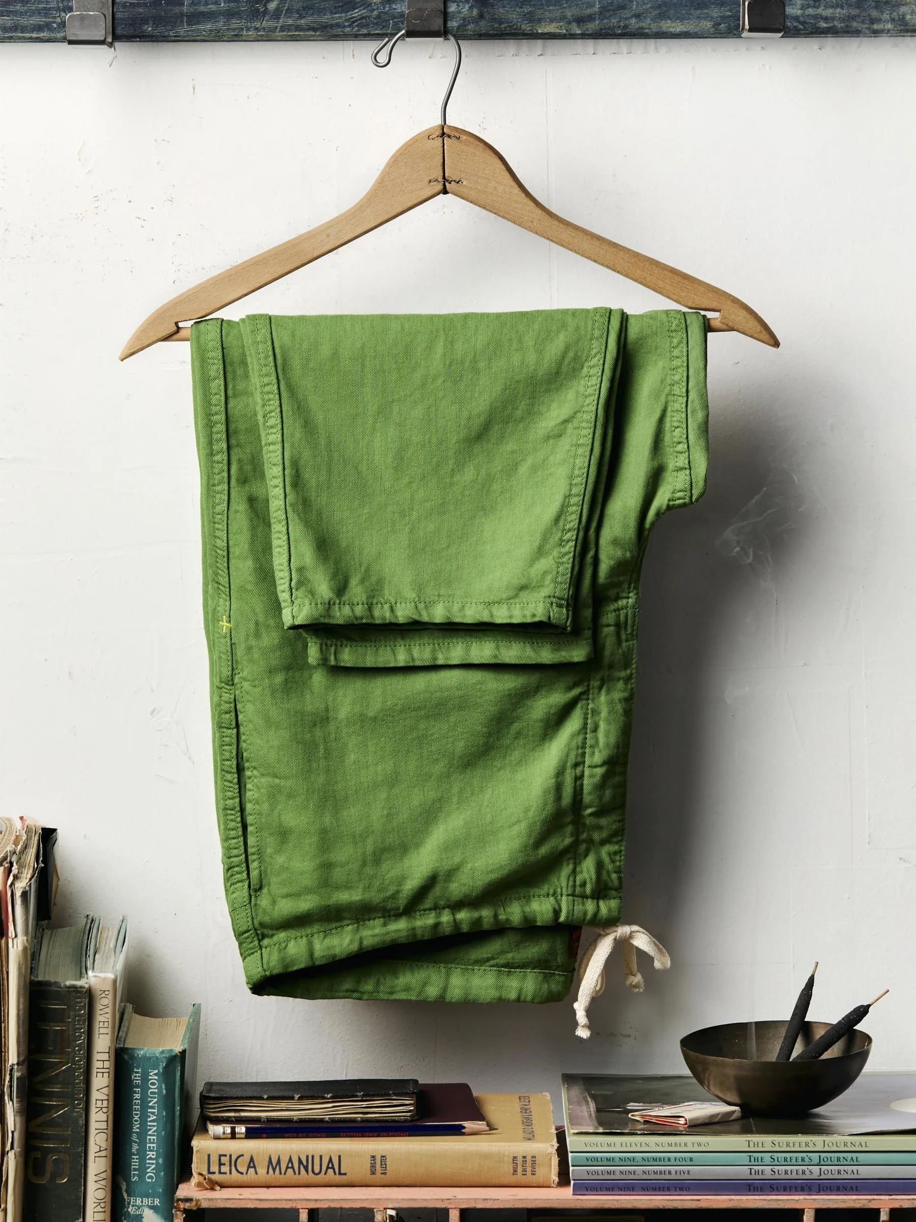 the lounge pant in fern green sold by Imogene + Willie product image thumbnail 2