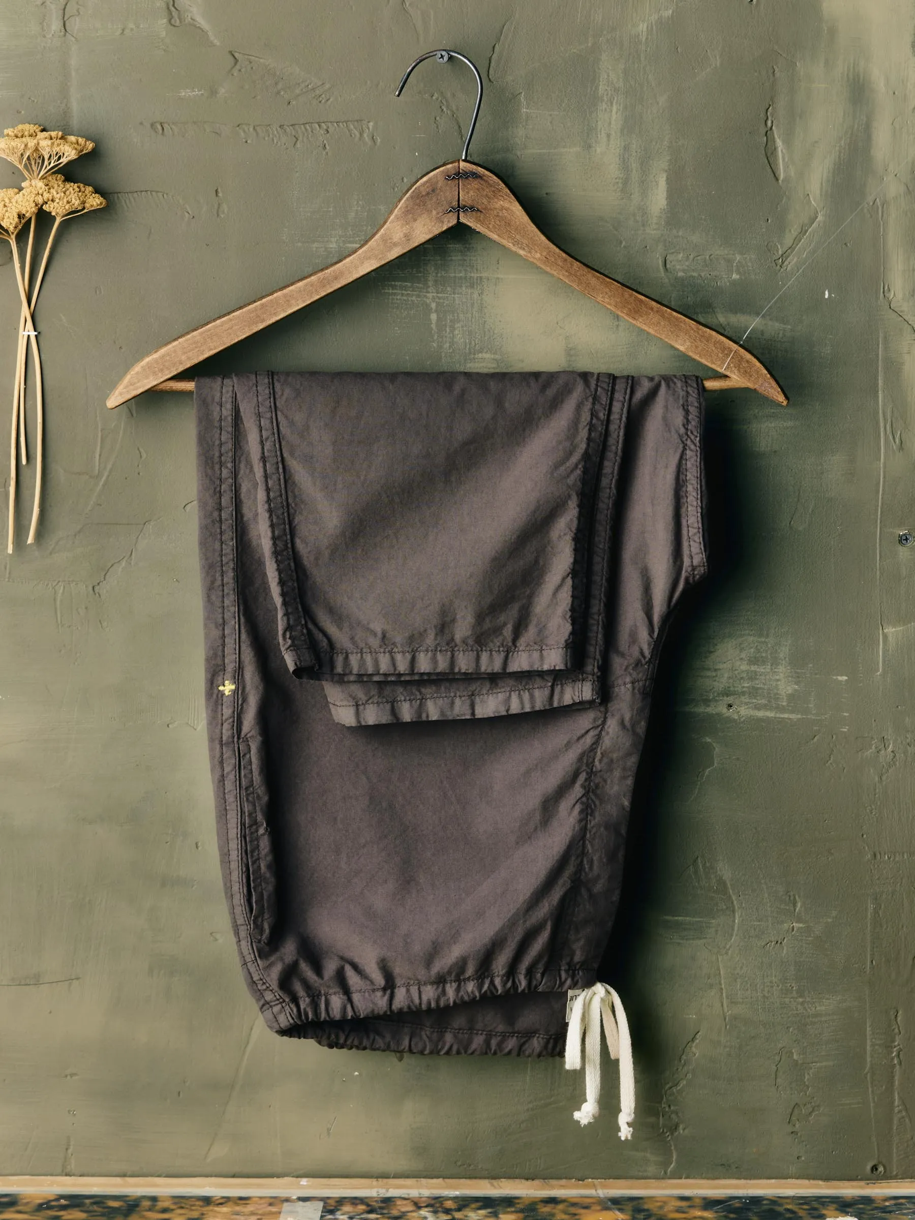 the lounge pant in umber poplin sold by Imogene + Willie product image thumbnail 5